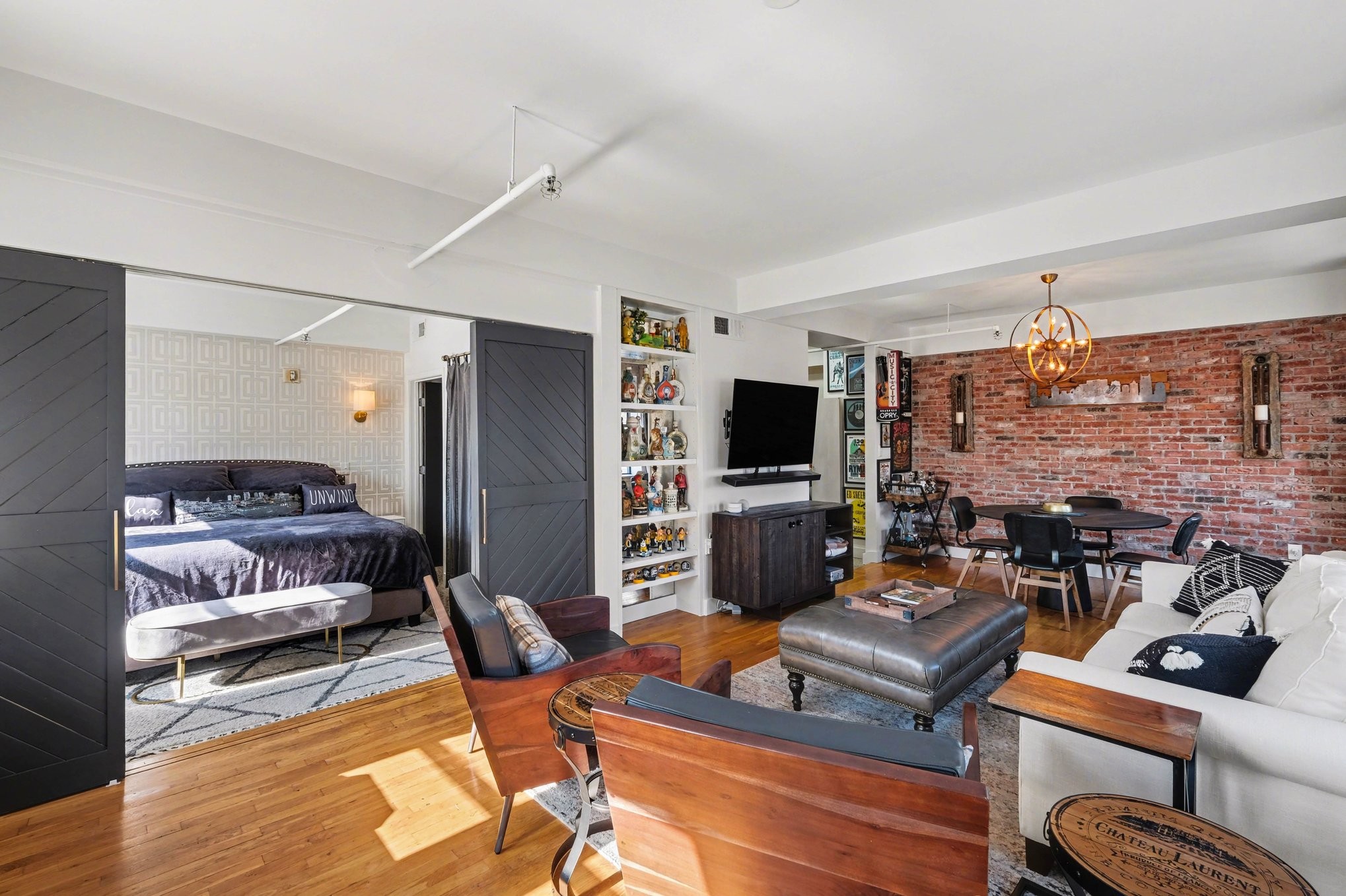 700 Church St Unit: 802