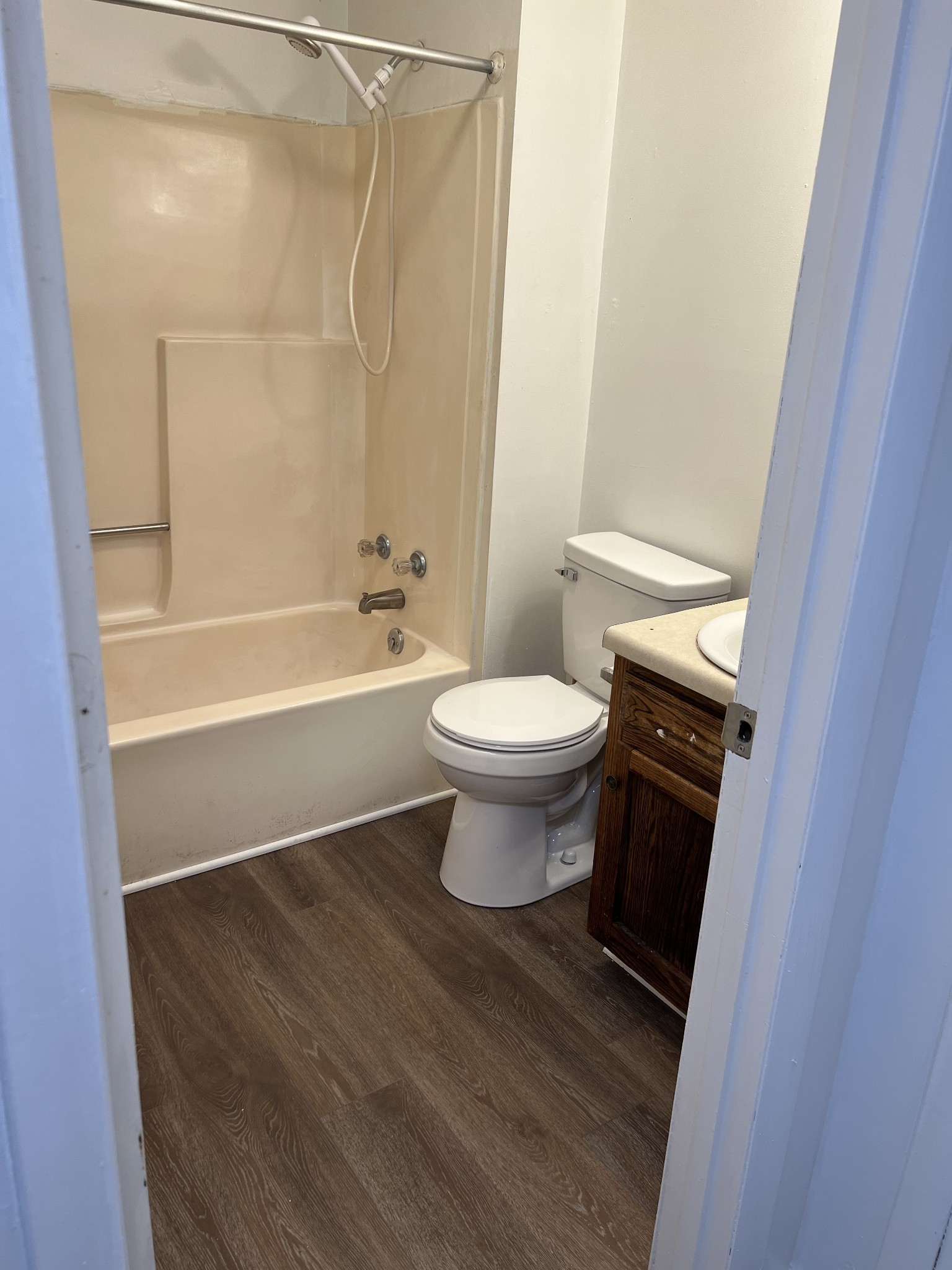 113 Hillview Apartments Dr Unit: 9