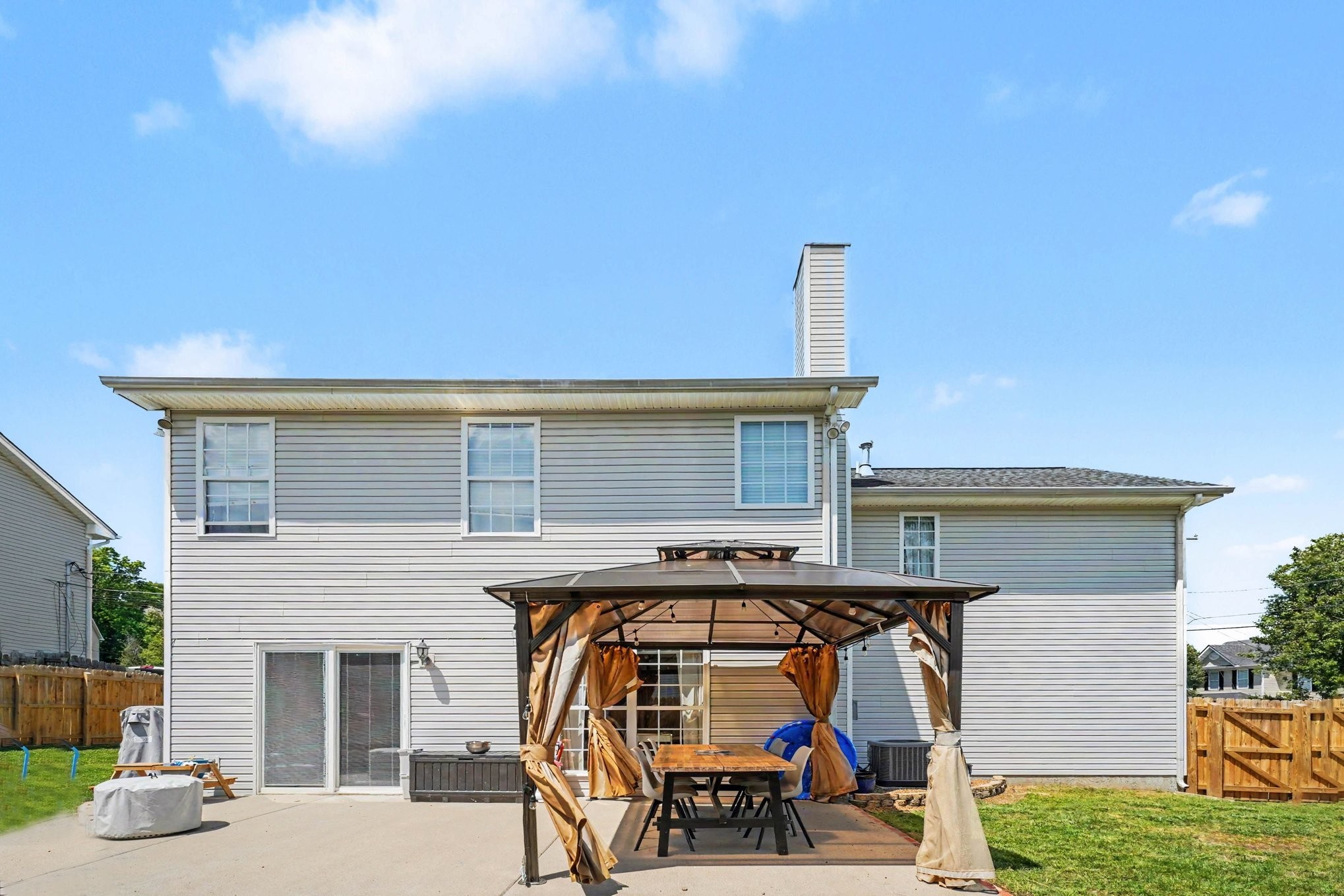 2150 Blake Dr