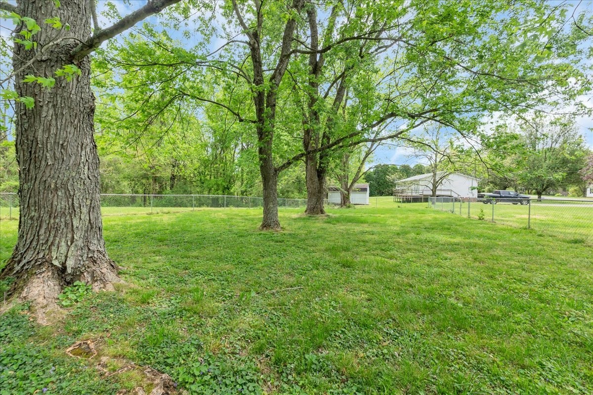 283 Pine Grove Rd