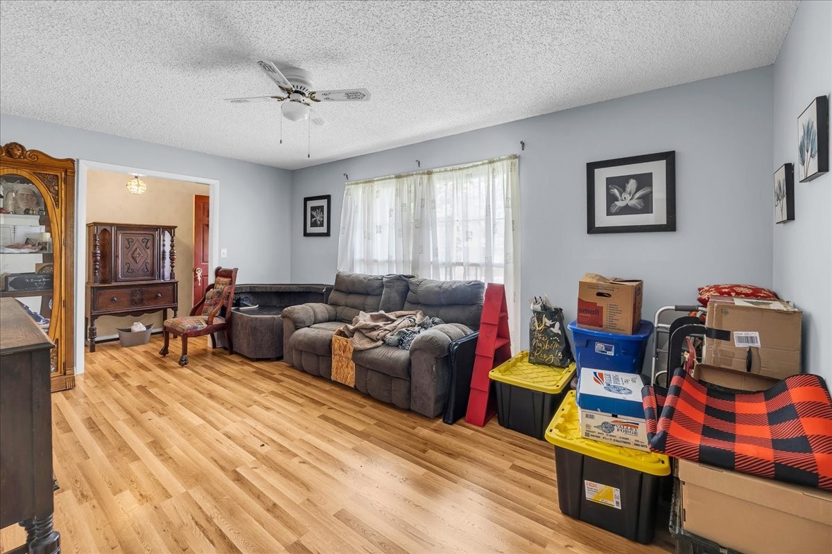 283 Pine Grove Rd