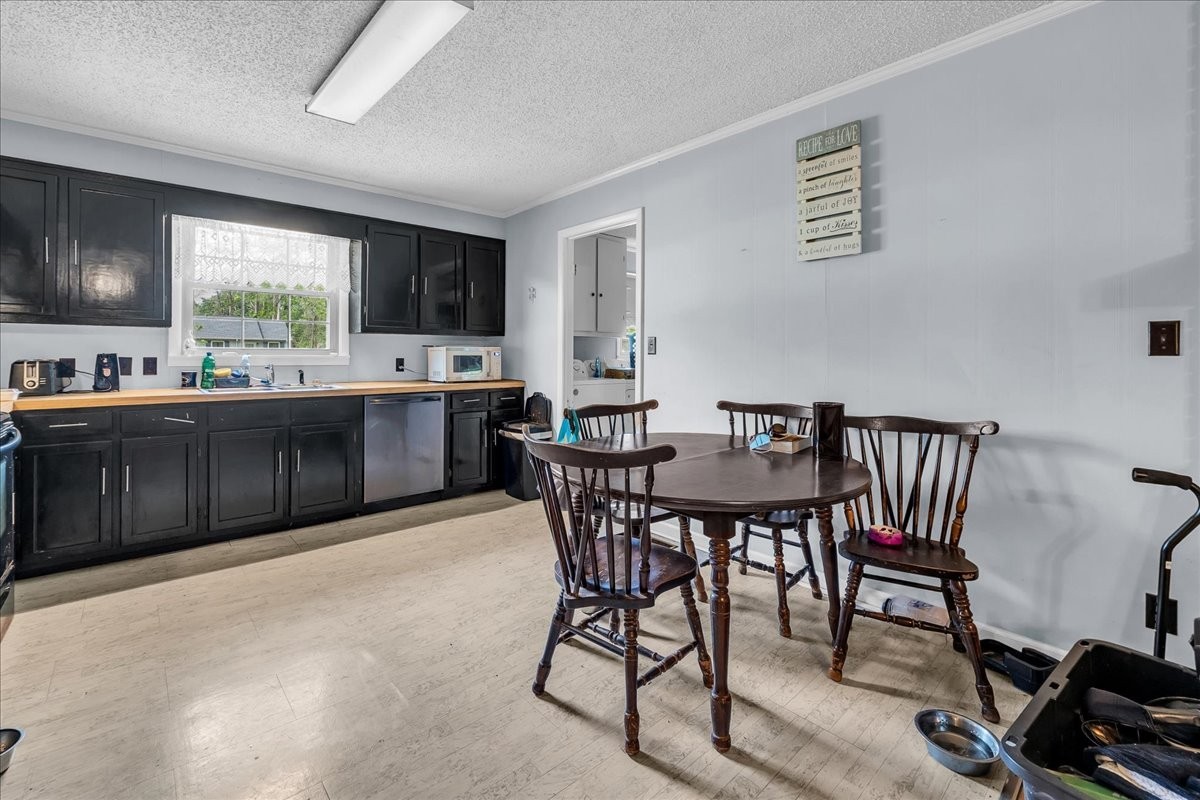 283 Pine Grove Rd