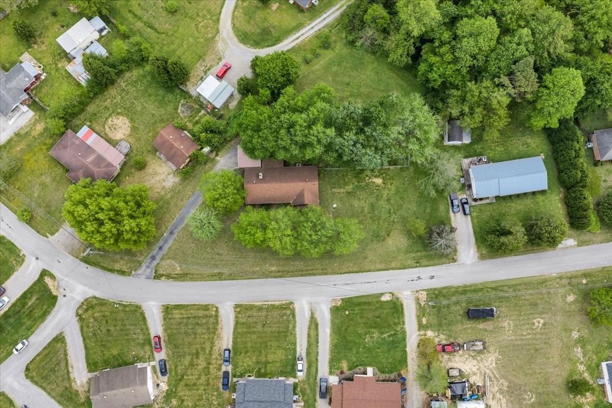 283 Pine Grove Rd