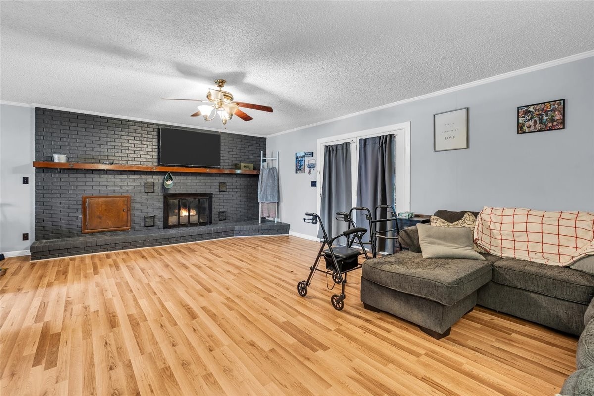 283 Pine Grove Rd