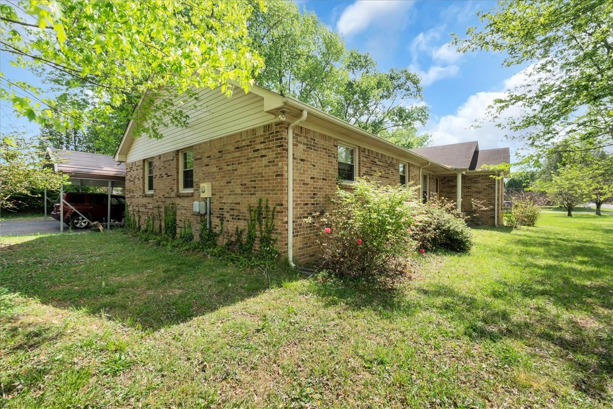 283 Pine Grove Rd