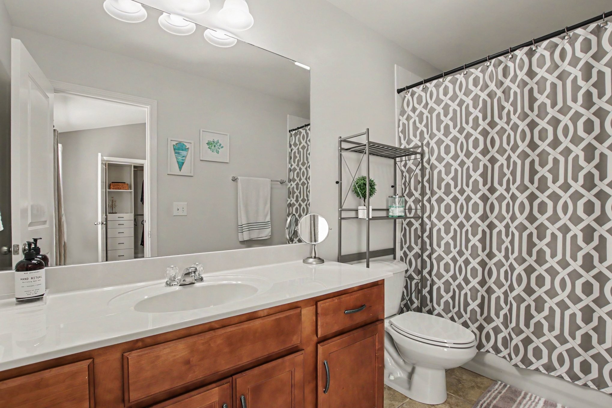 553 Rosedale Ave Unit: 128