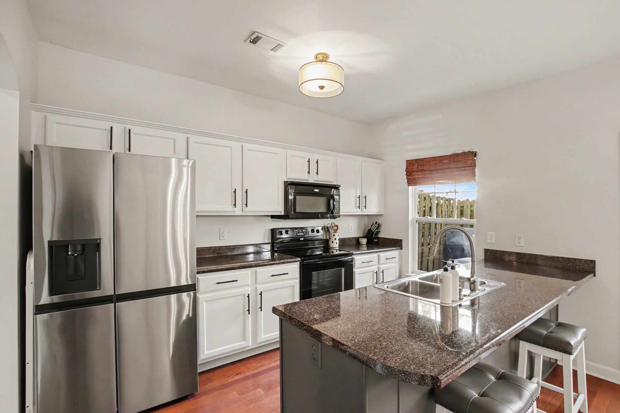 553 Rosedale Ave Unit: 128