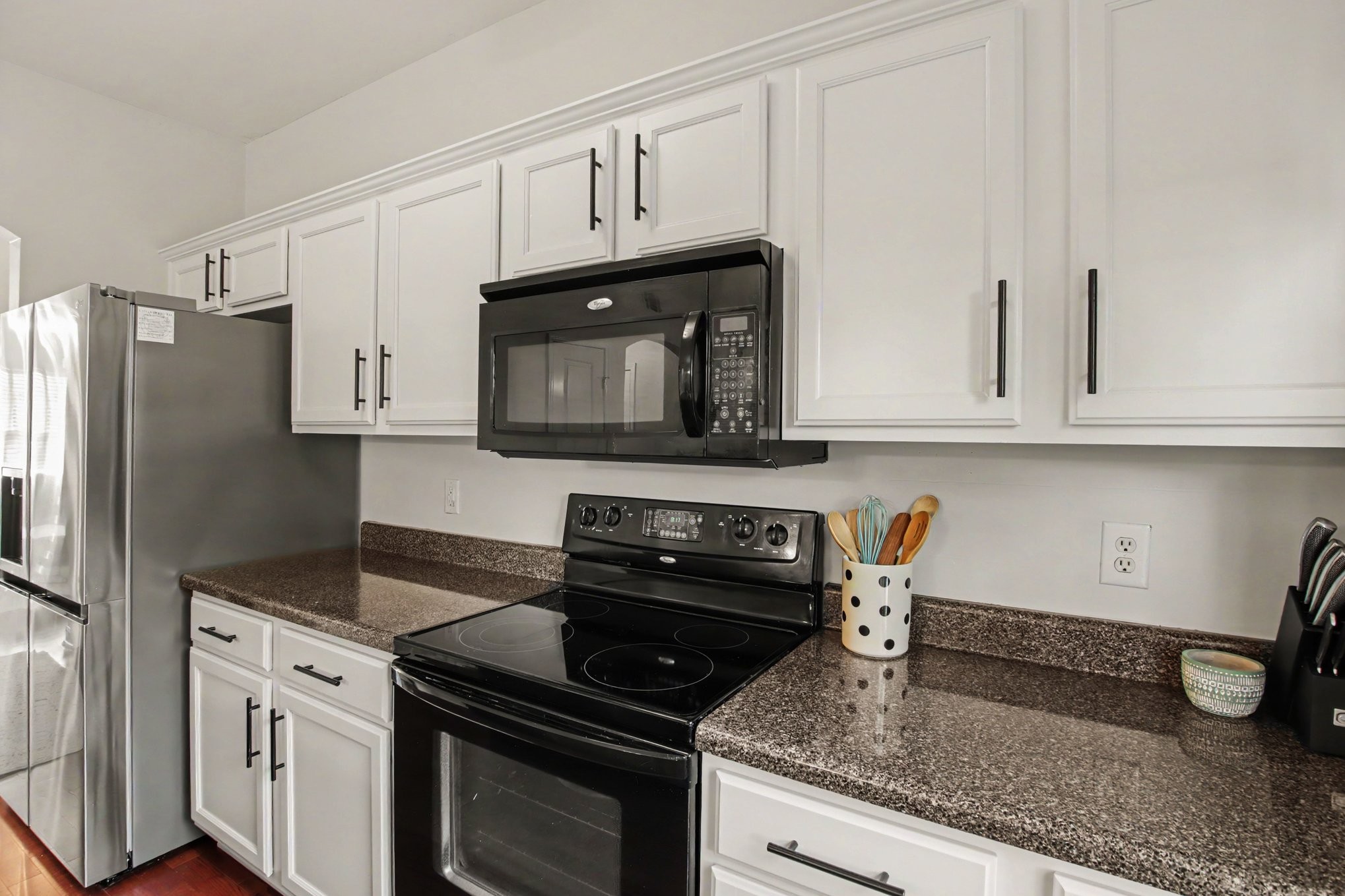 553 Rosedale Ave Unit: 128