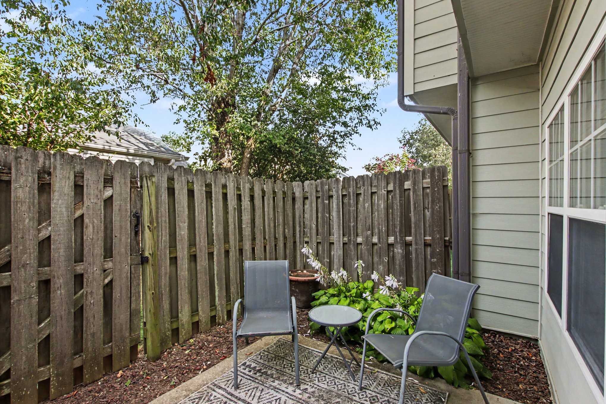 553 Rosedale Ave Unit: 128