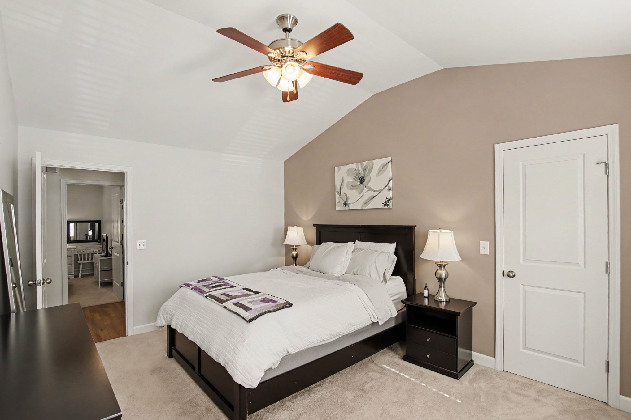 553 Rosedale Ave Unit: 128
