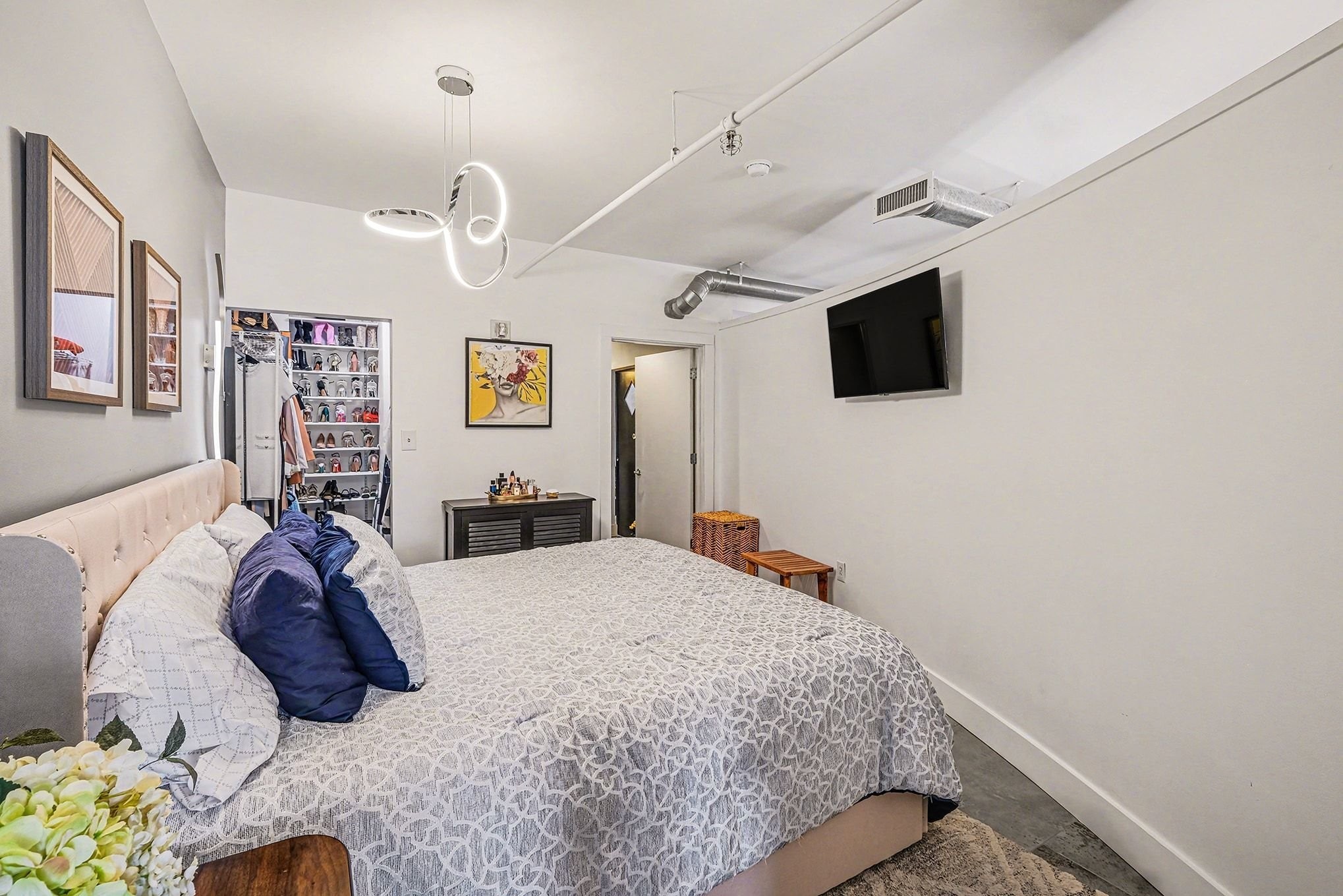 700 Church St Unit: 803