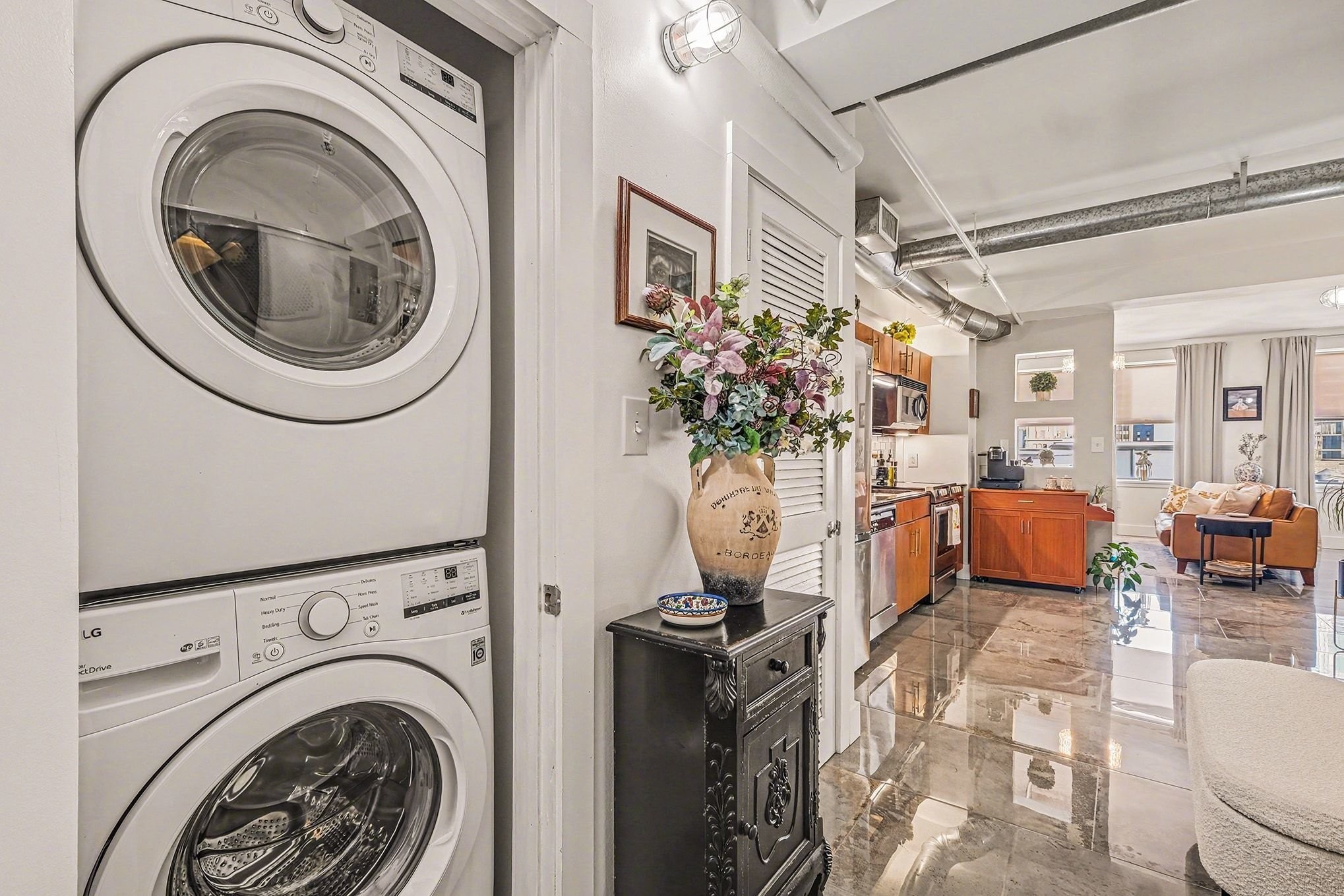 700 Church St Unit: 803