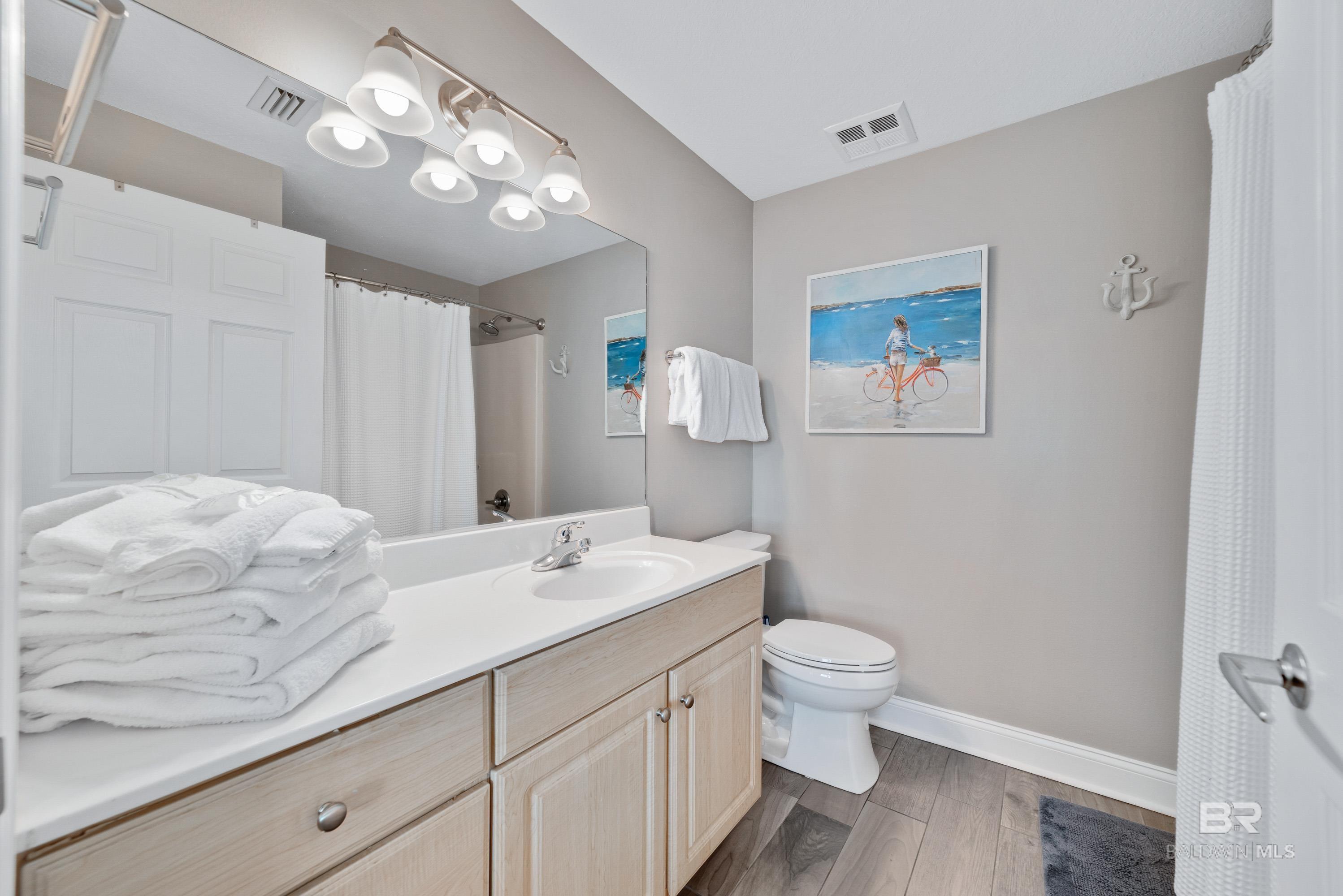 921 W Beach Boulevard 1106