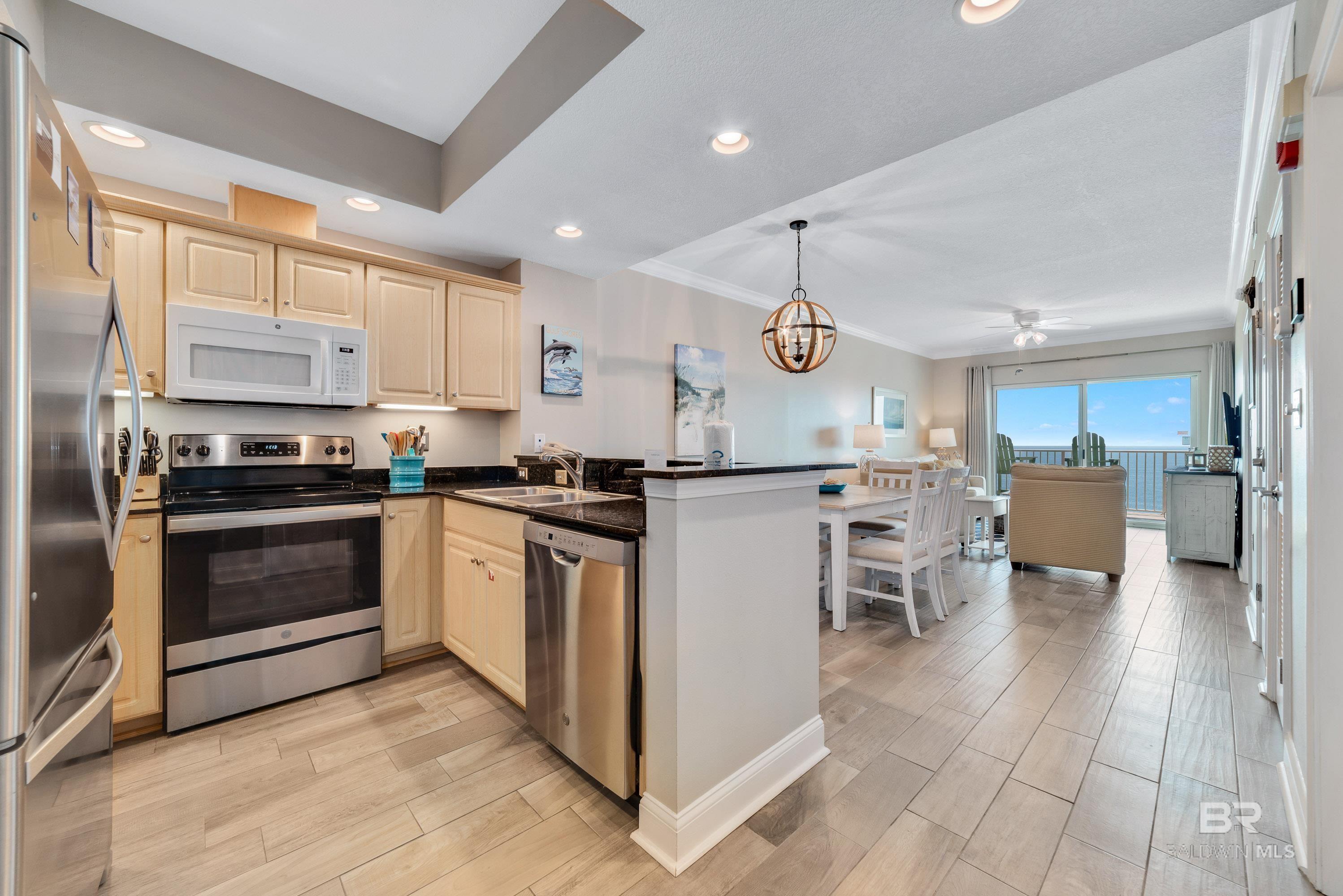 921 W Beach Boulevard 1106