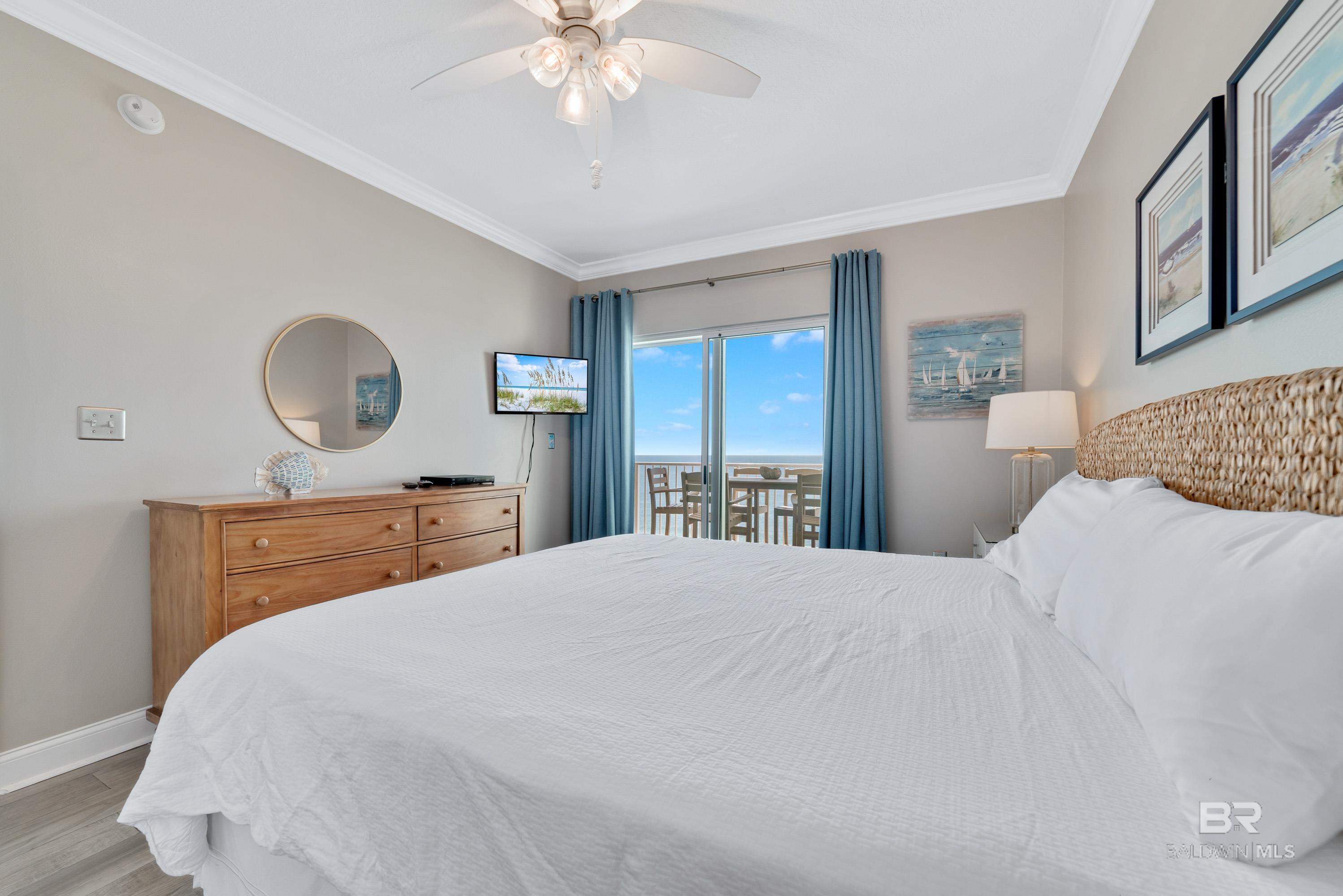 921 W Beach Boulevard 1106