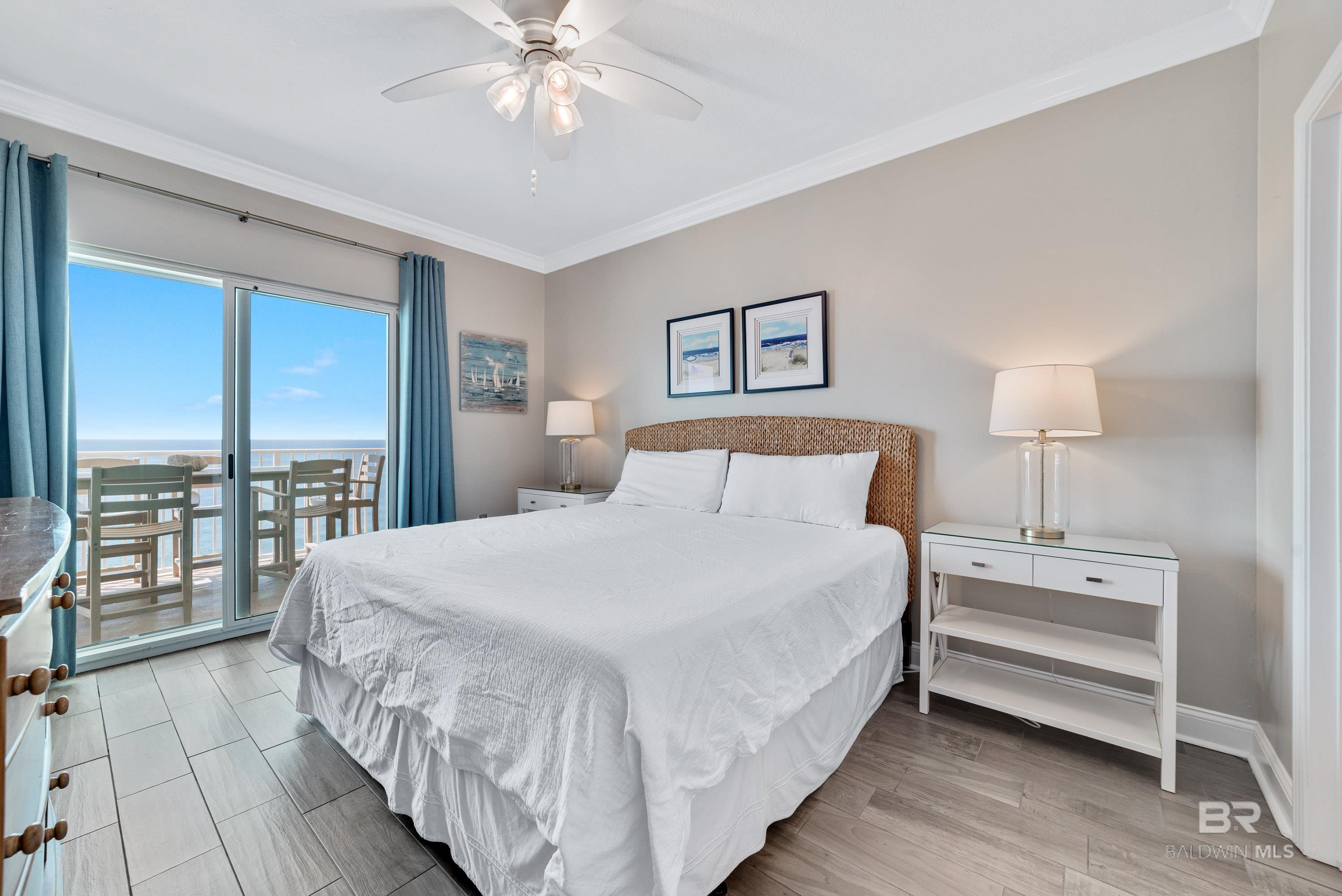 921 W Beach Boulevard 1106