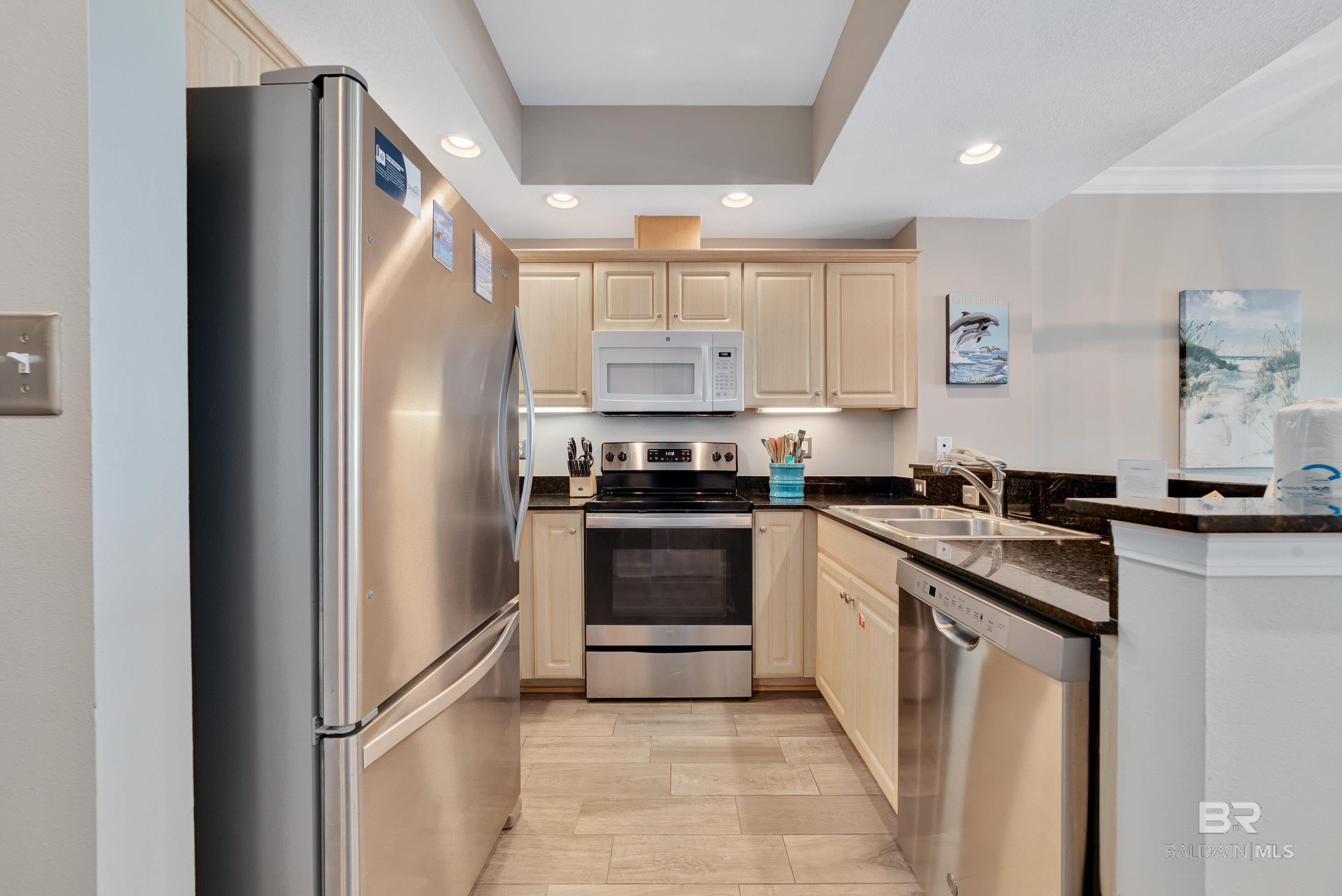 921 W Beach Boulevard 1106