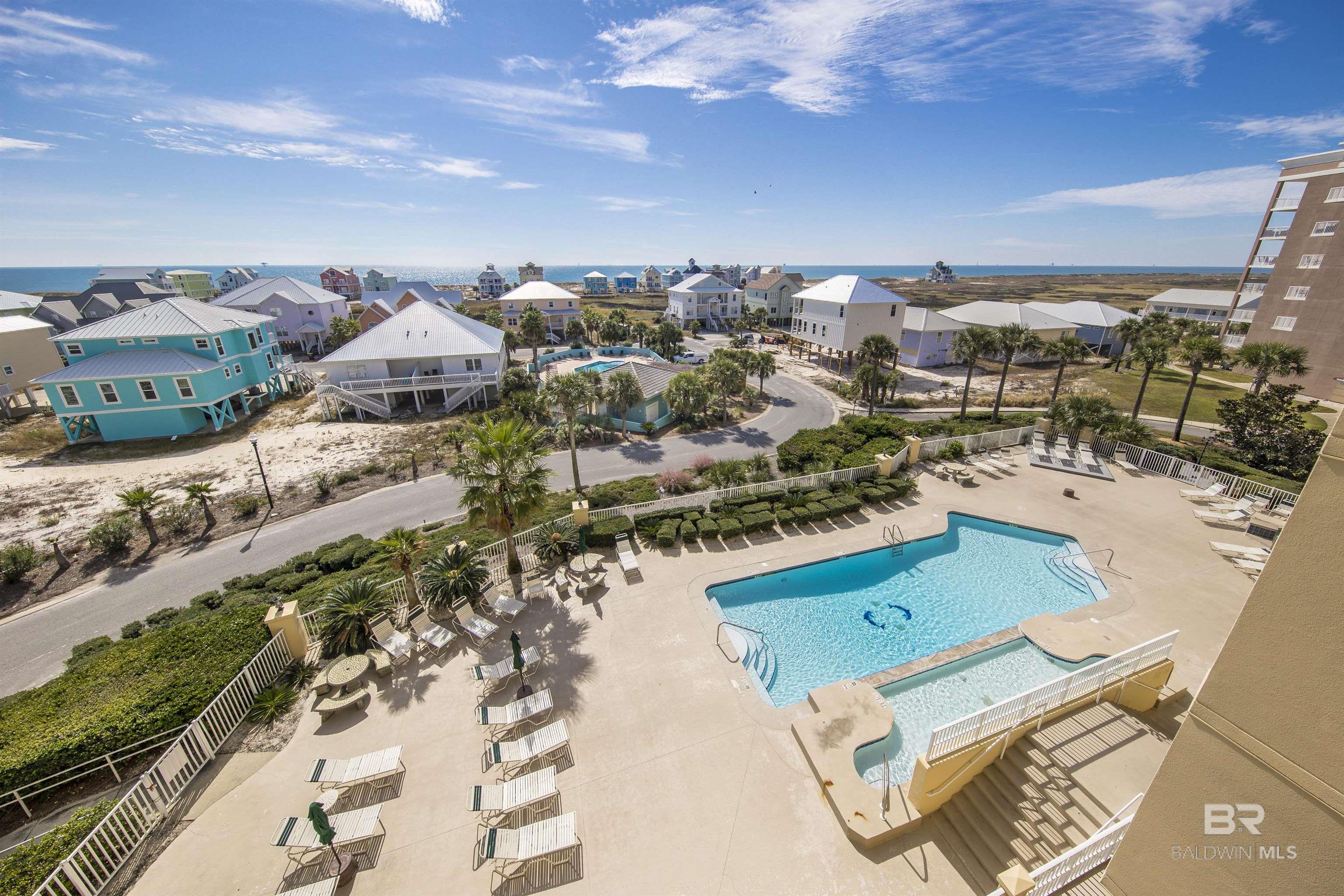 453 Dune Drive 404