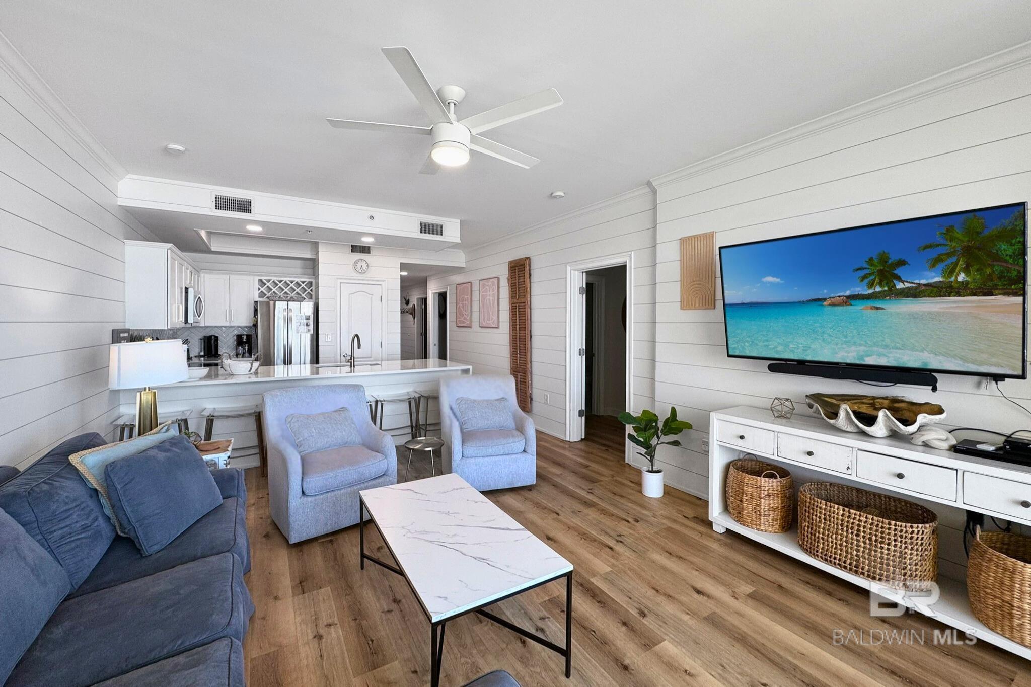 453 Dune Drive 404