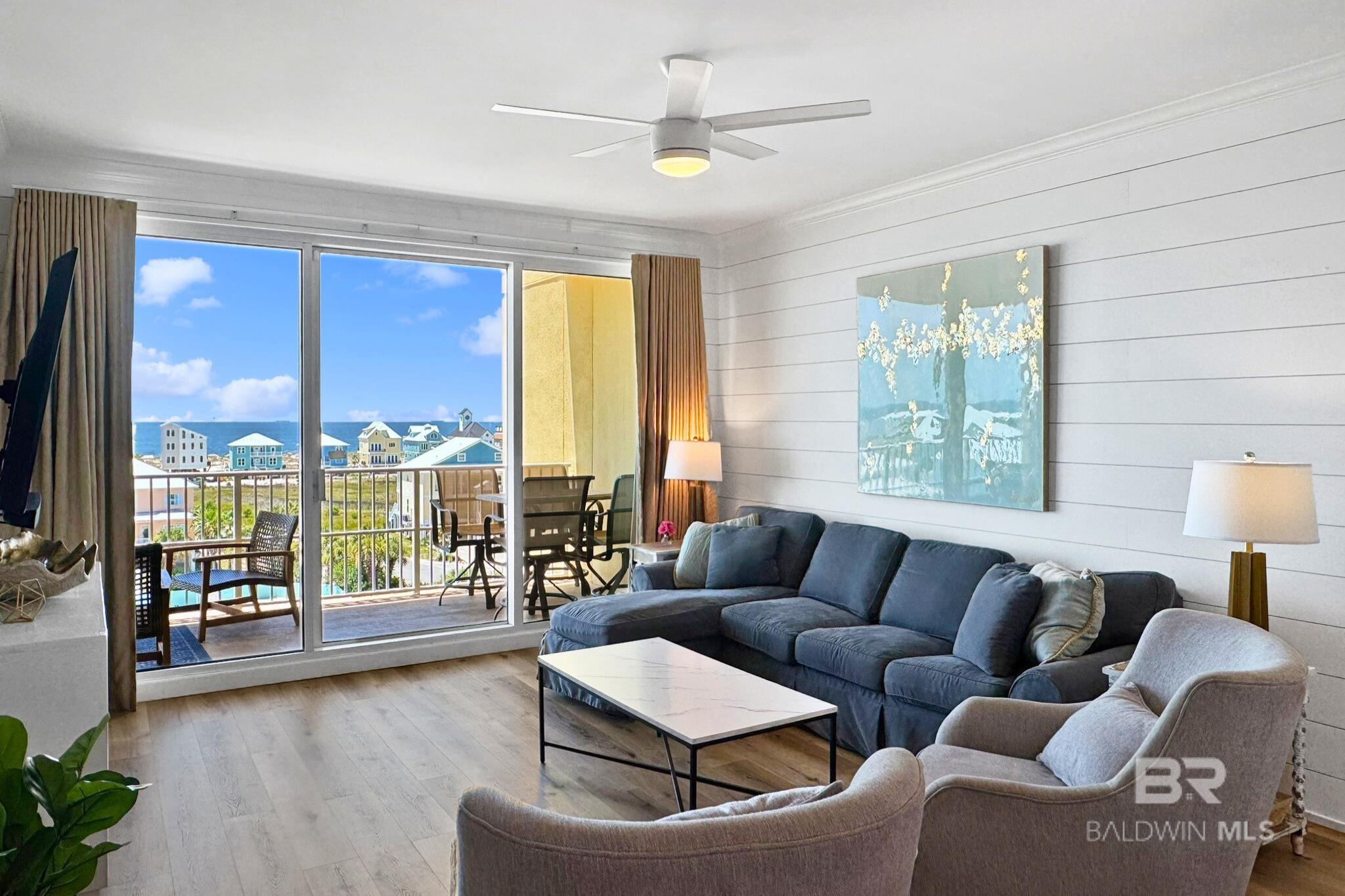 453 Dune Drive 404