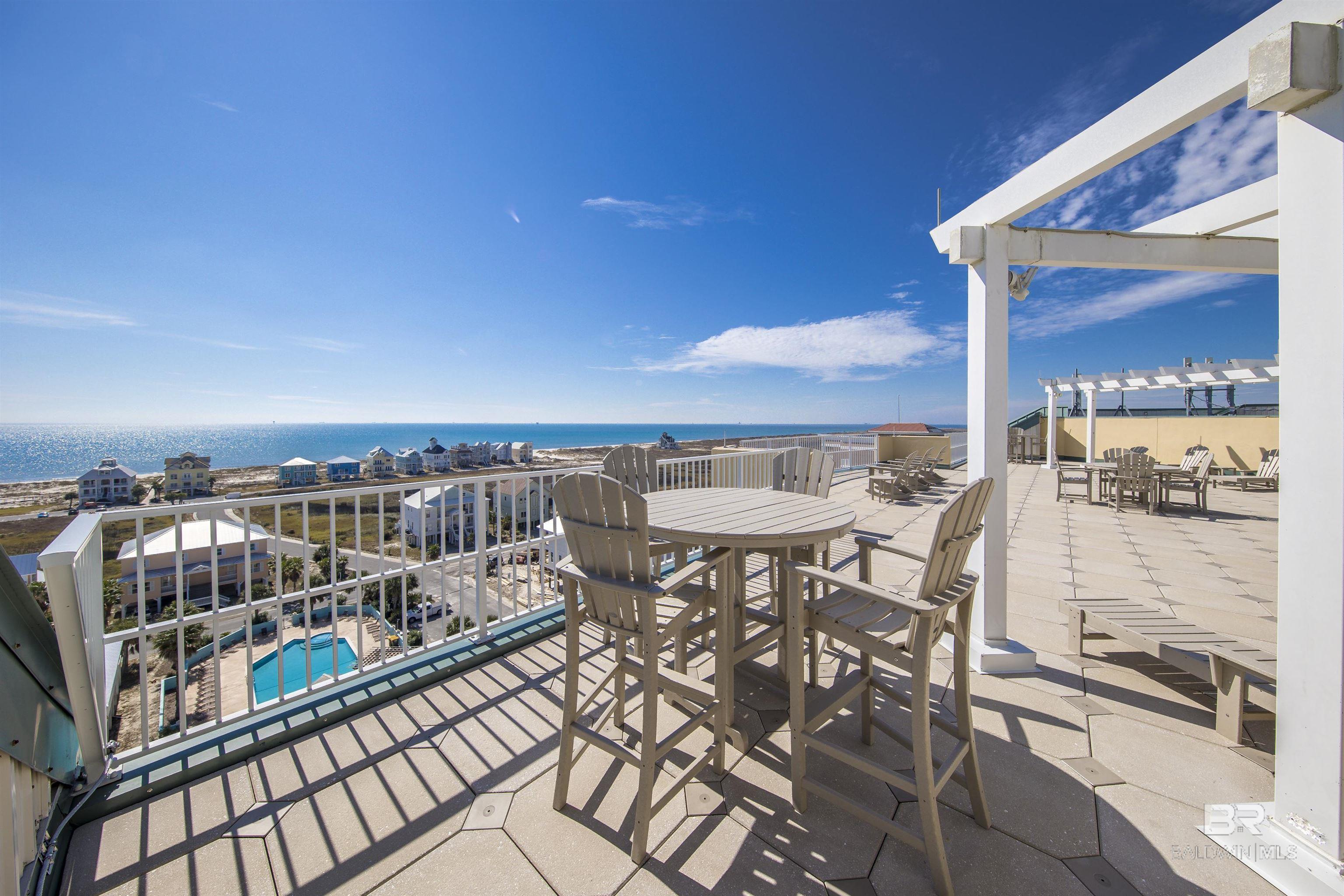 453 Dune Drive 404