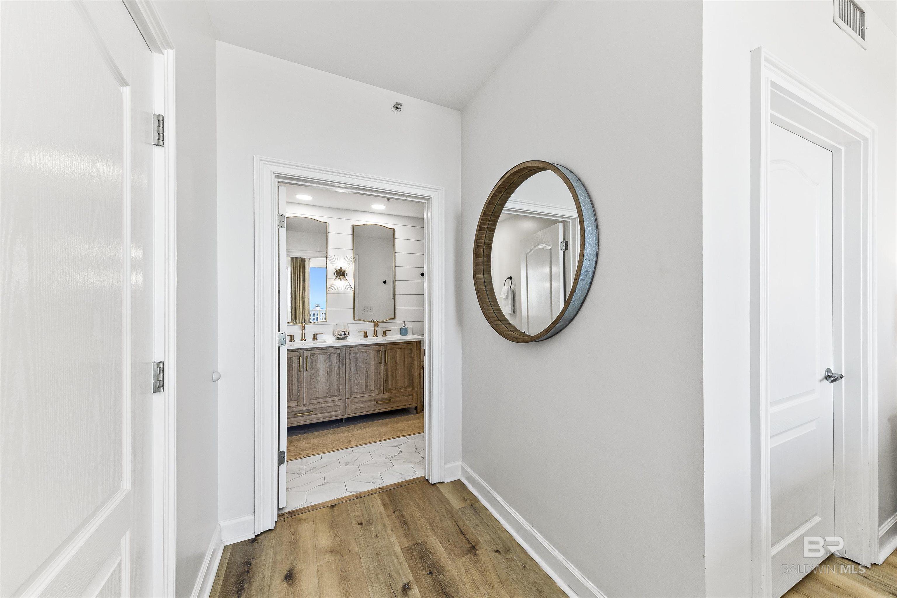 453 Dune Drive 404