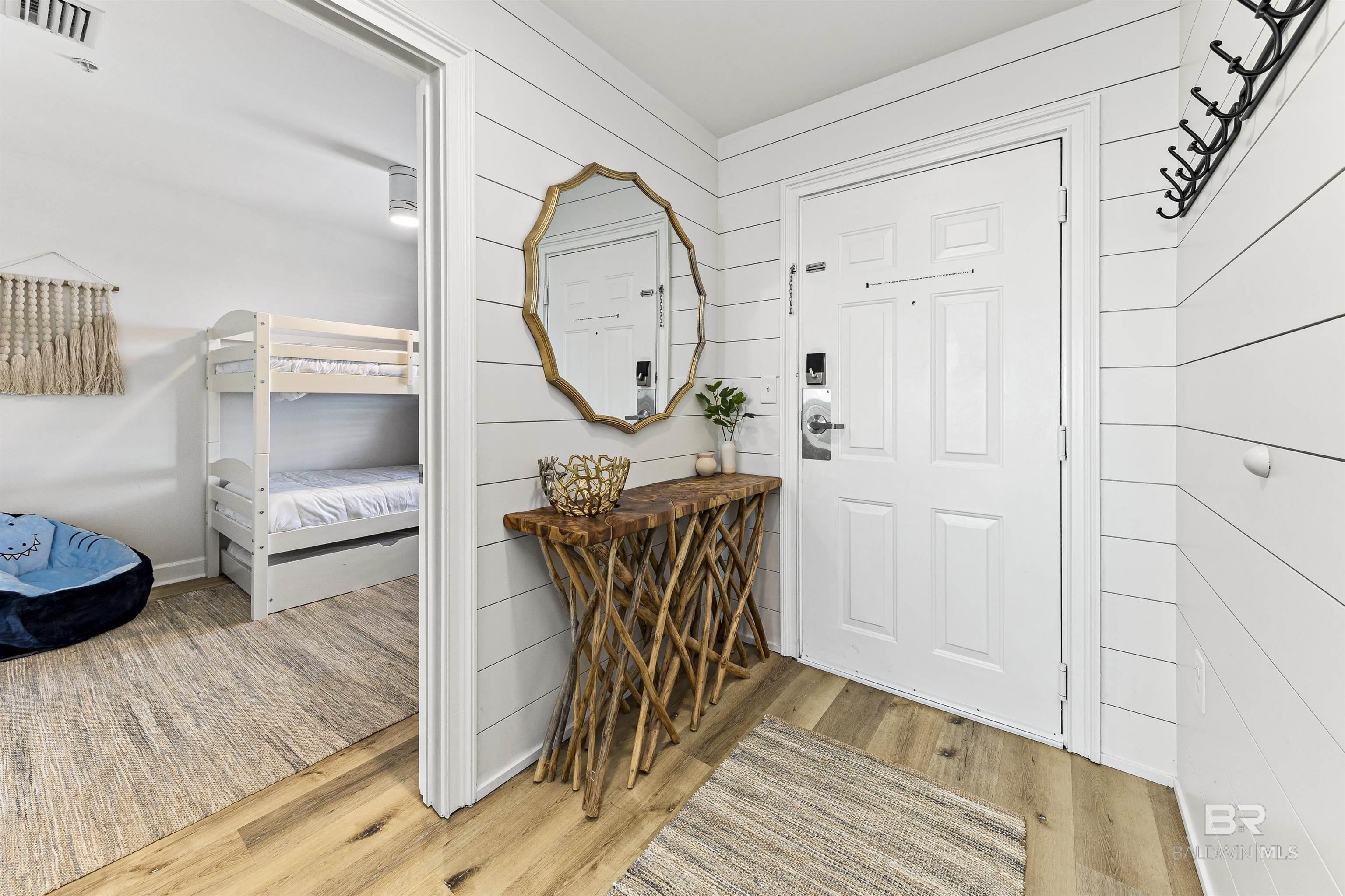 453 Dune Drive 404