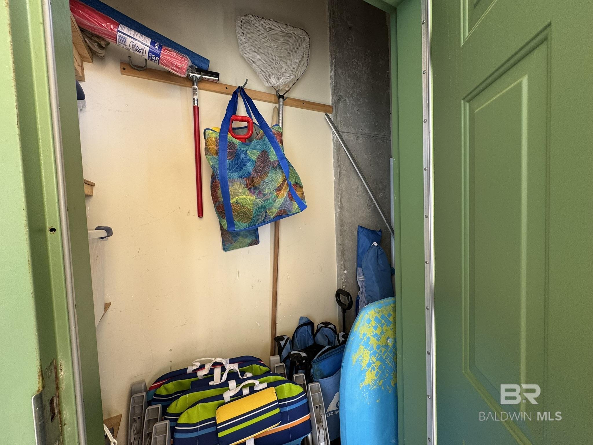 453 Dune Drive 404