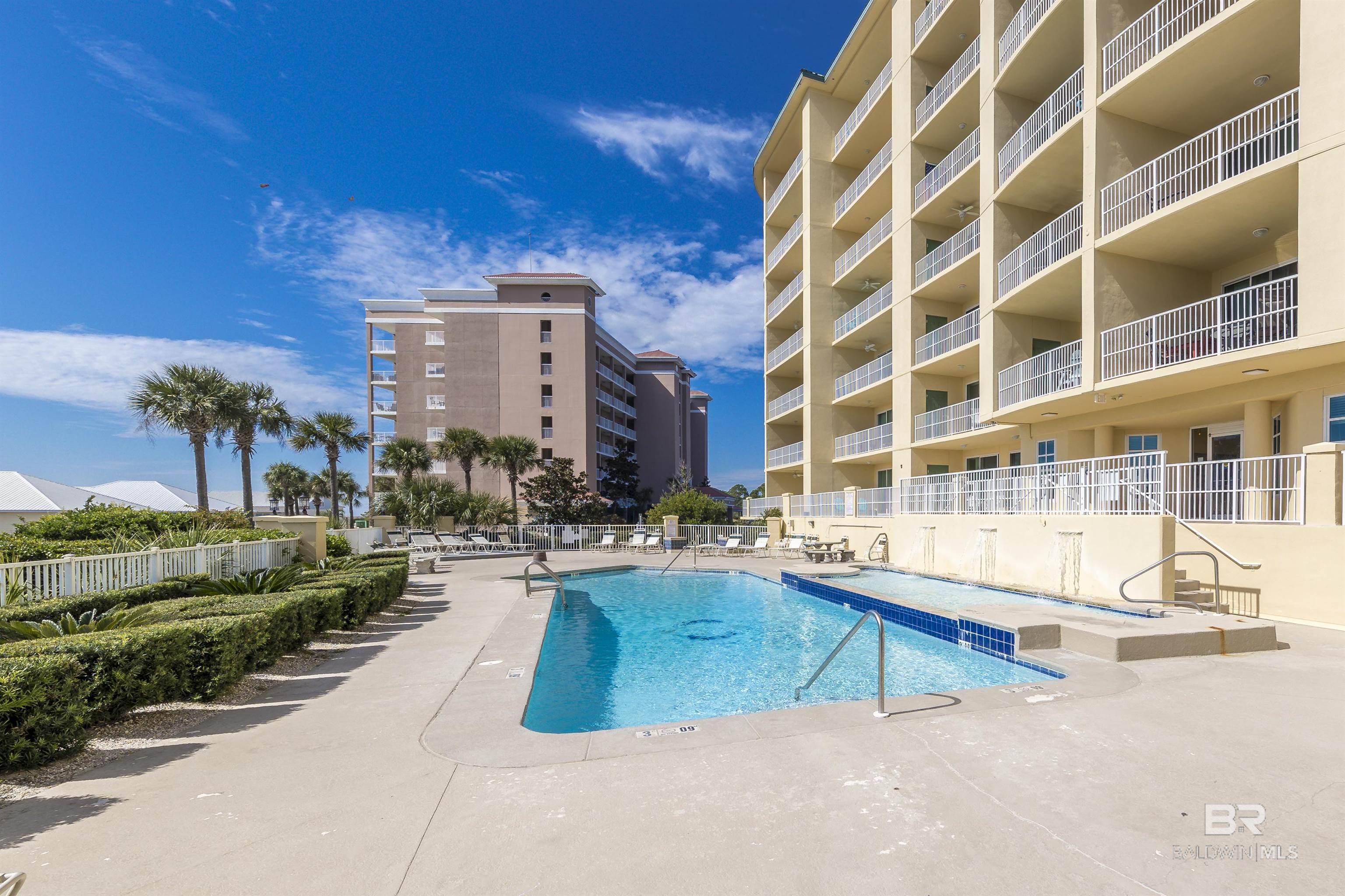 453 Dune Drive 404