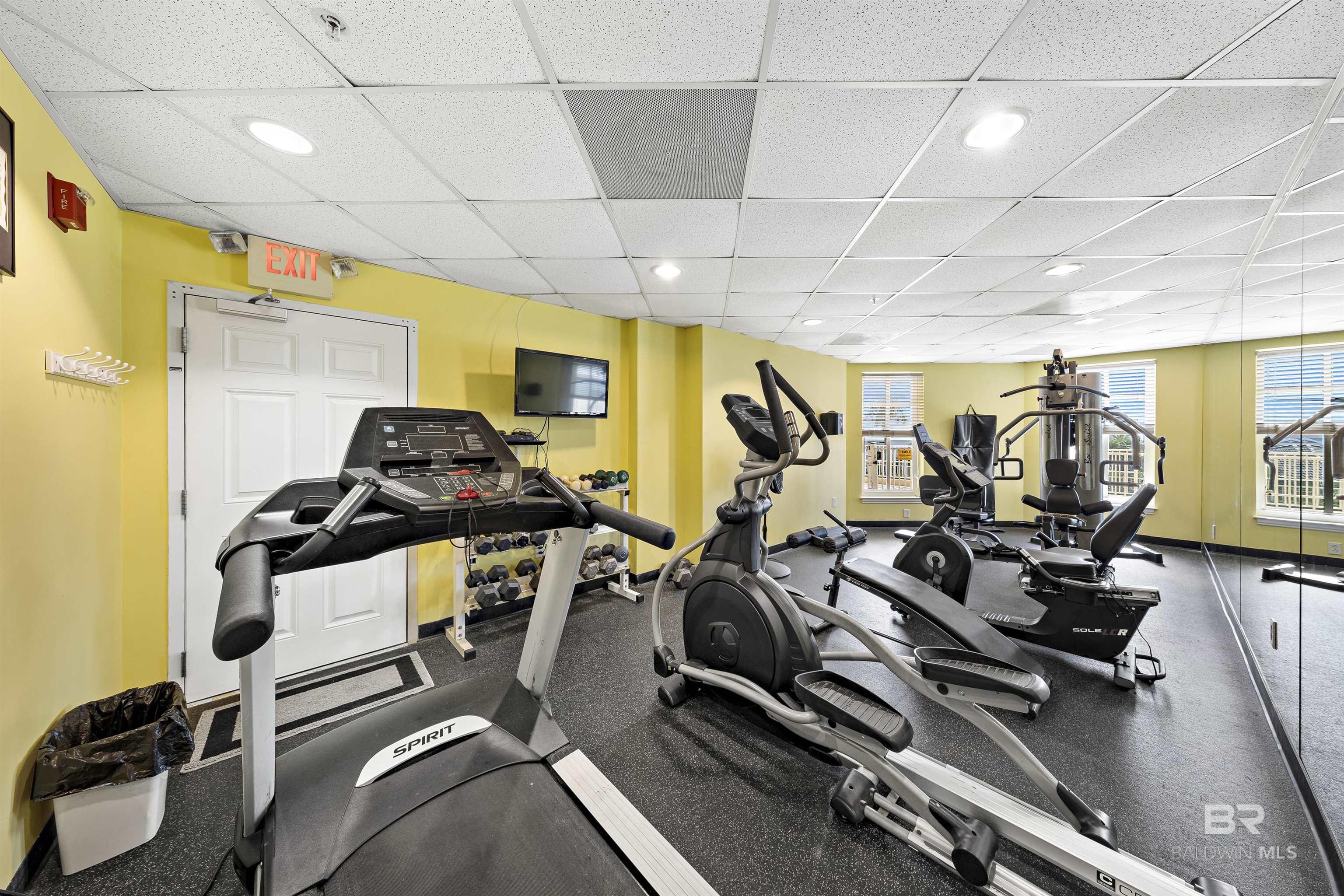 453 Dune Drive 404