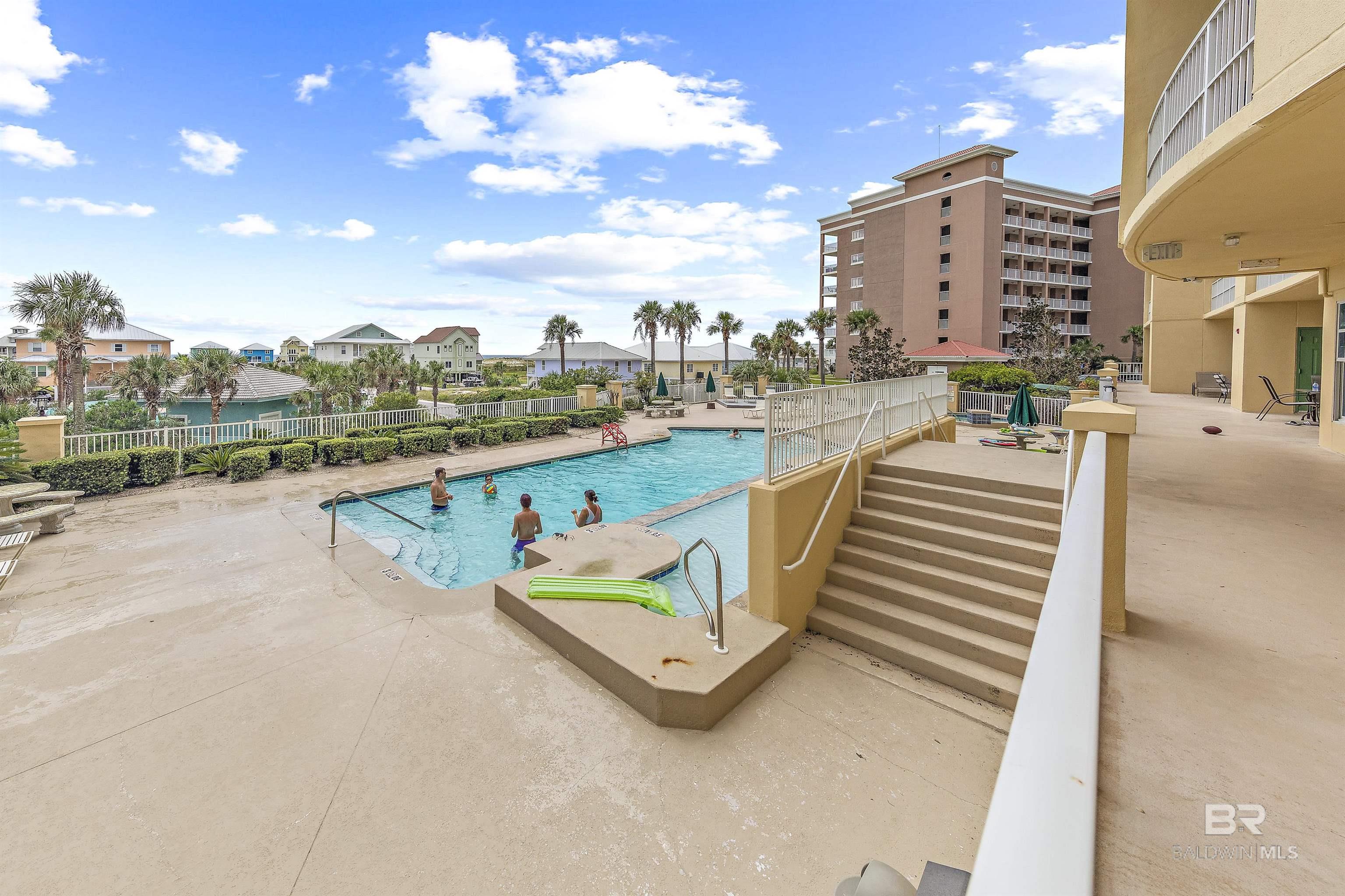 453 Dune Drive 404