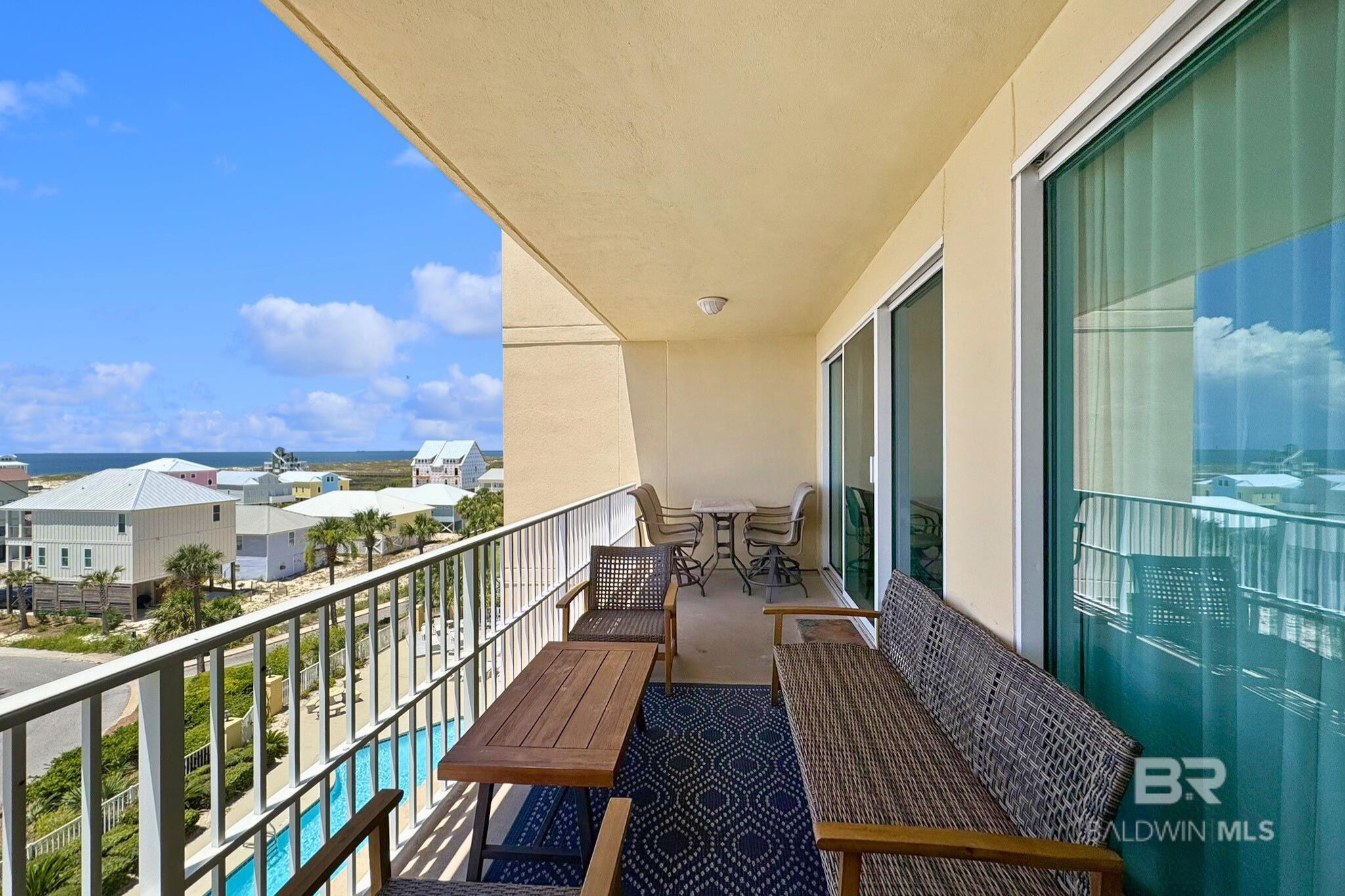 453 Dune Drive 404