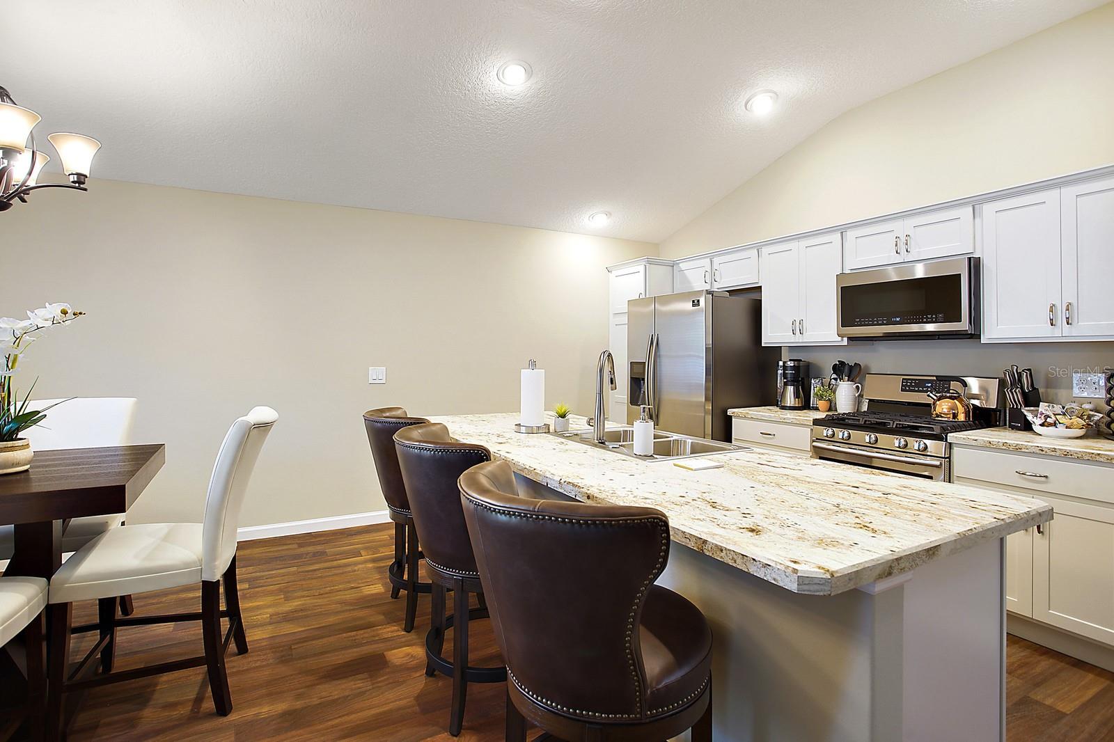 5048 FRANCIS LOOP