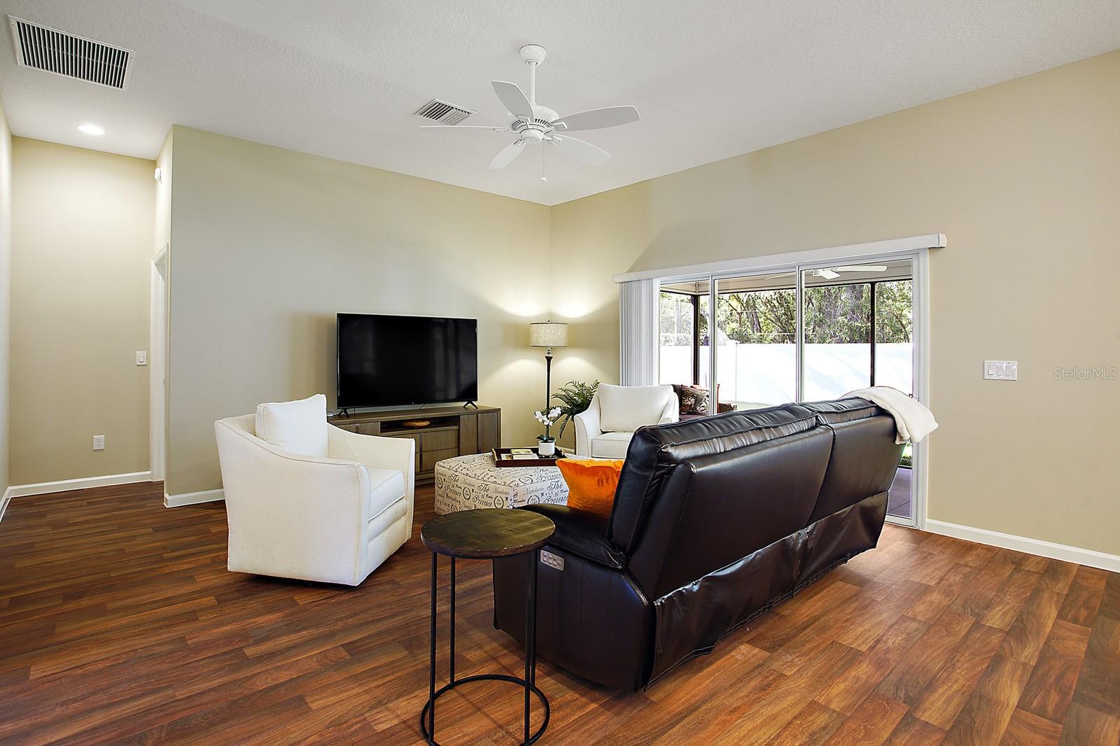 5048 FRANCIS LOOP