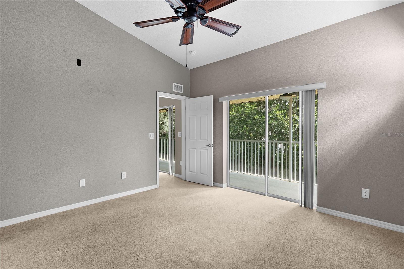 5427 ADMIRAL WAY