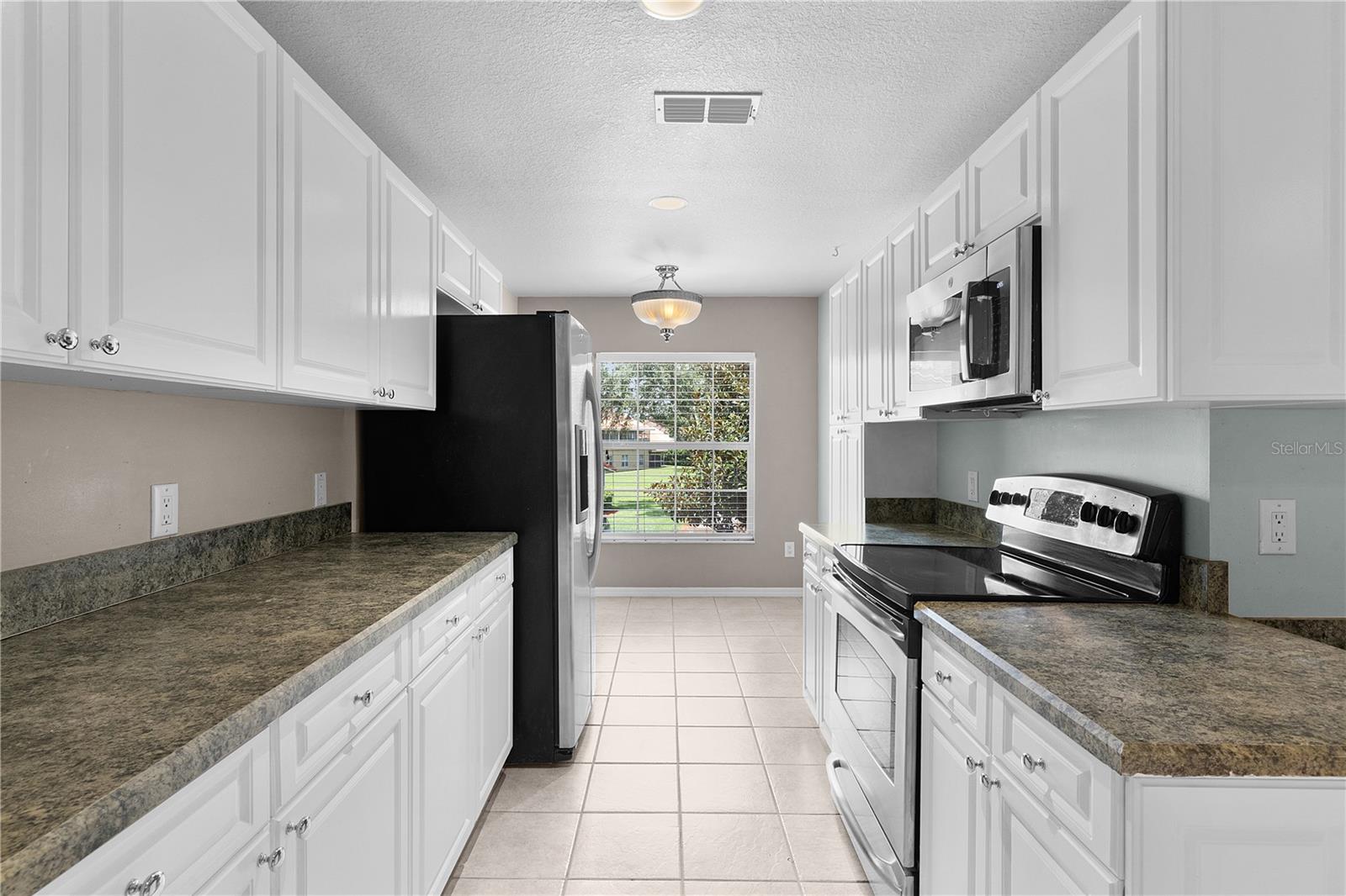 5427 ADMIRAL WAY