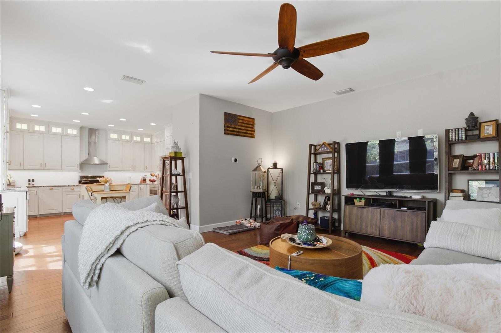 7306 S FITZGERALD ST