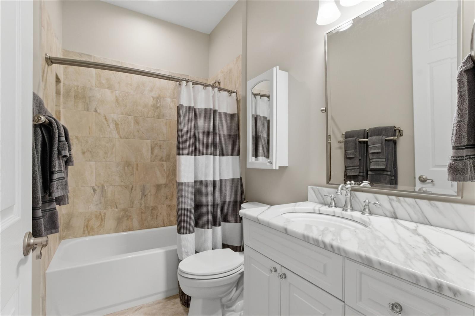 7306 S FITZGERALD ST