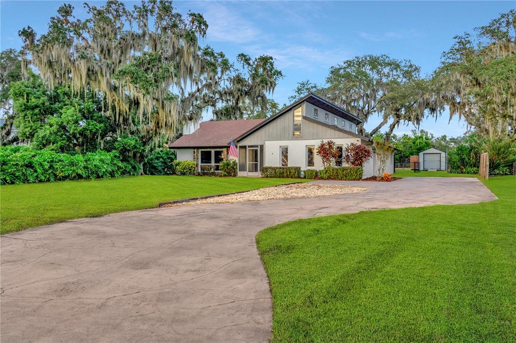1056 LAKE ARIANA BLVD