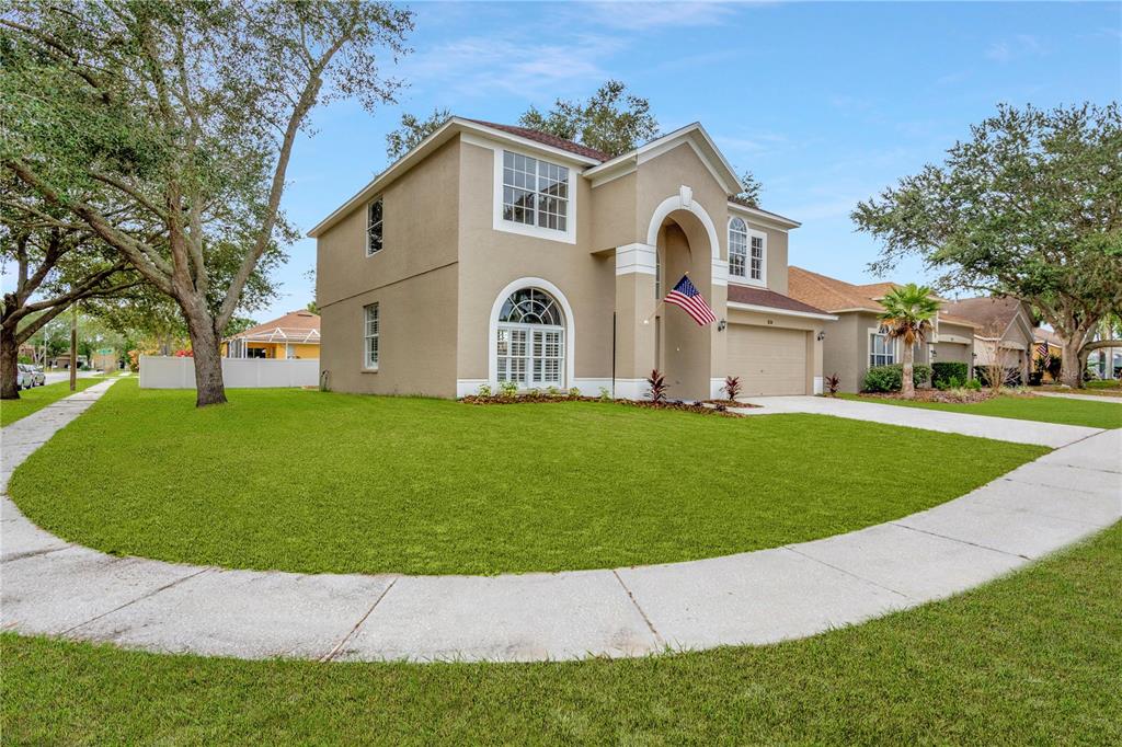 934 GRAND CANYON DR