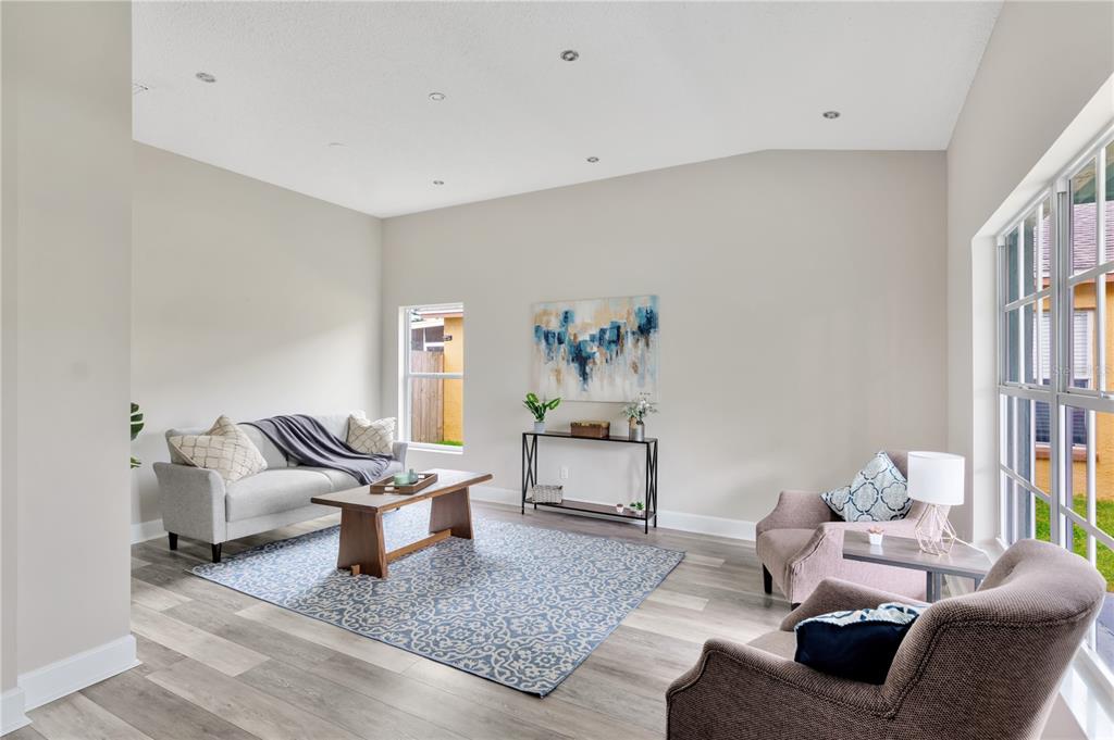 1615 PORTSMOUTH LAKE DR
