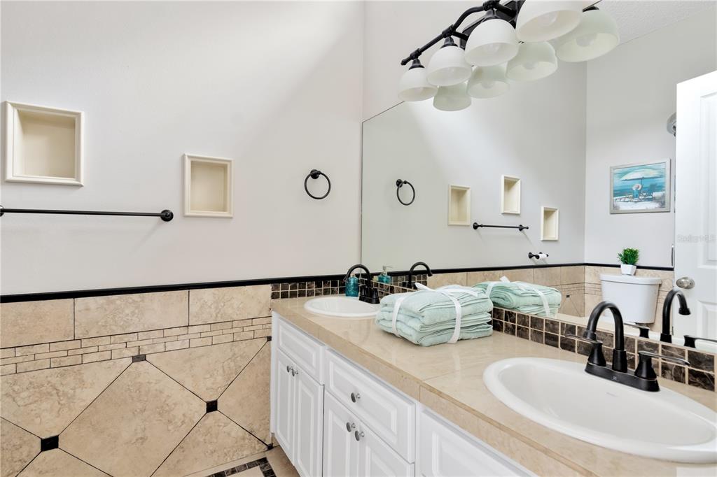 1615 PORTSMOUTH LAKE DR