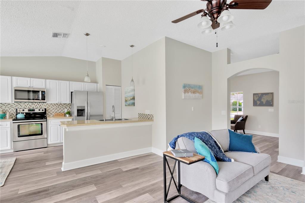 1615 PORTSMOUTH LAKE DR