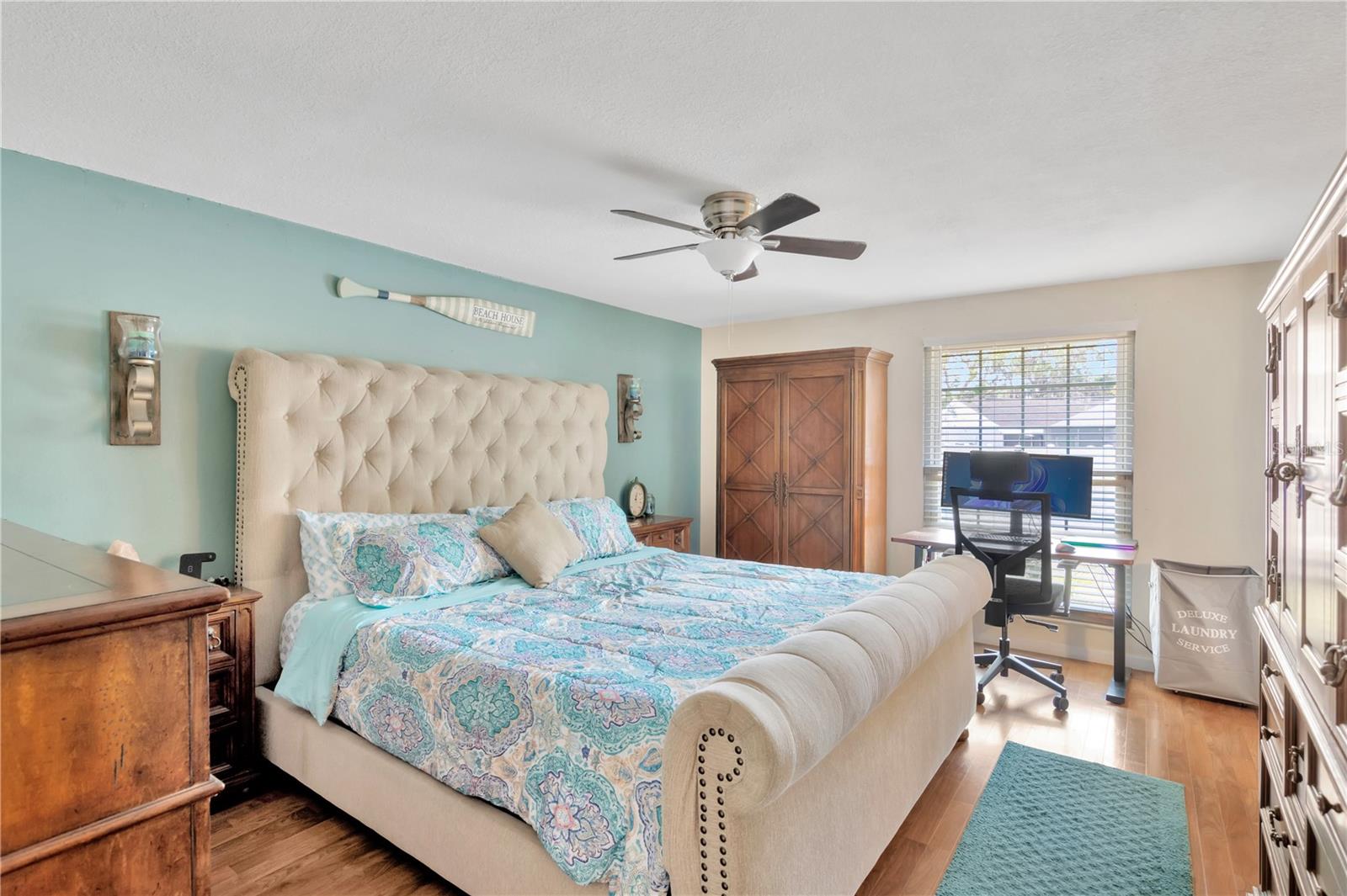 1303 FLORIDA OAK CT