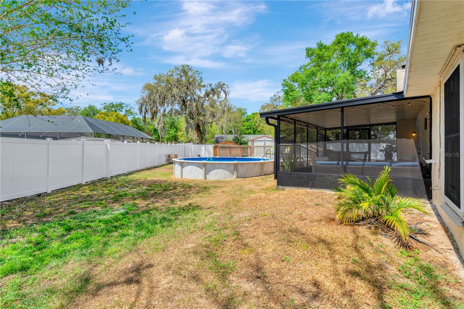 1303 FLORIDA OAK CT