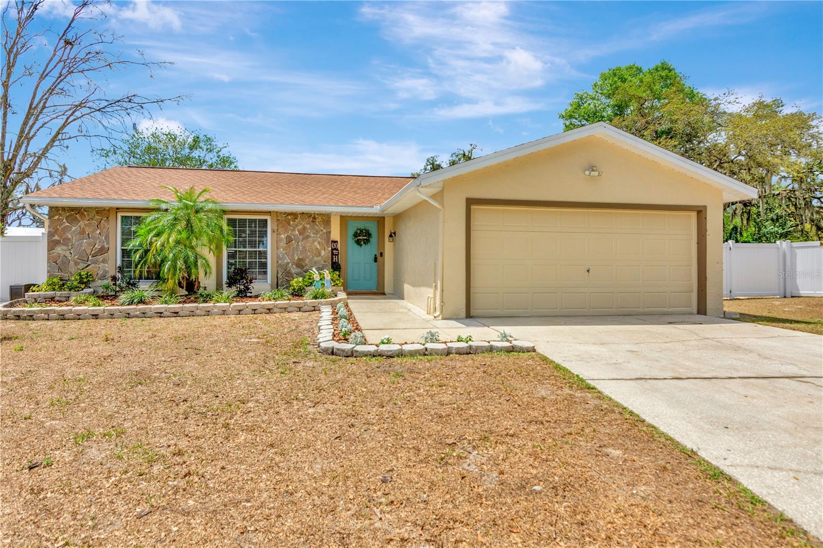 1303 FLORIDA OAK CT