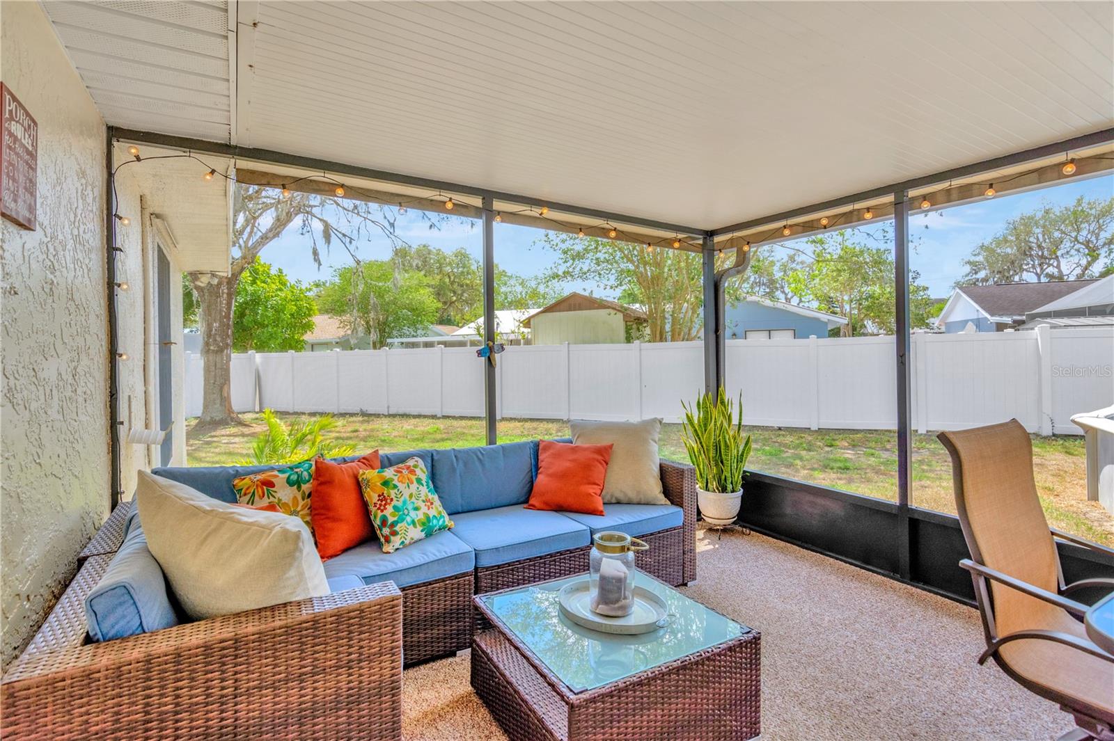 1303 FLORIDA OAK CT