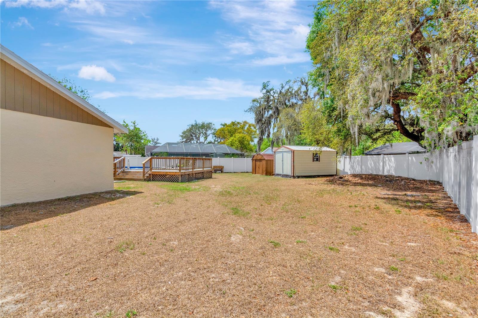 1303 FLORIDA OAK CT