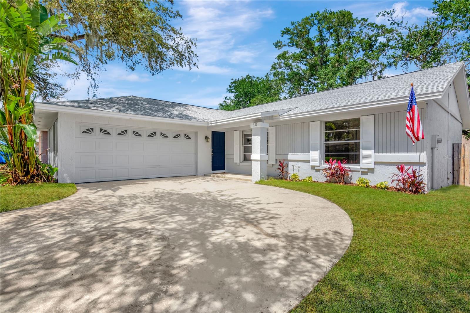 311 FOXWOOD DR