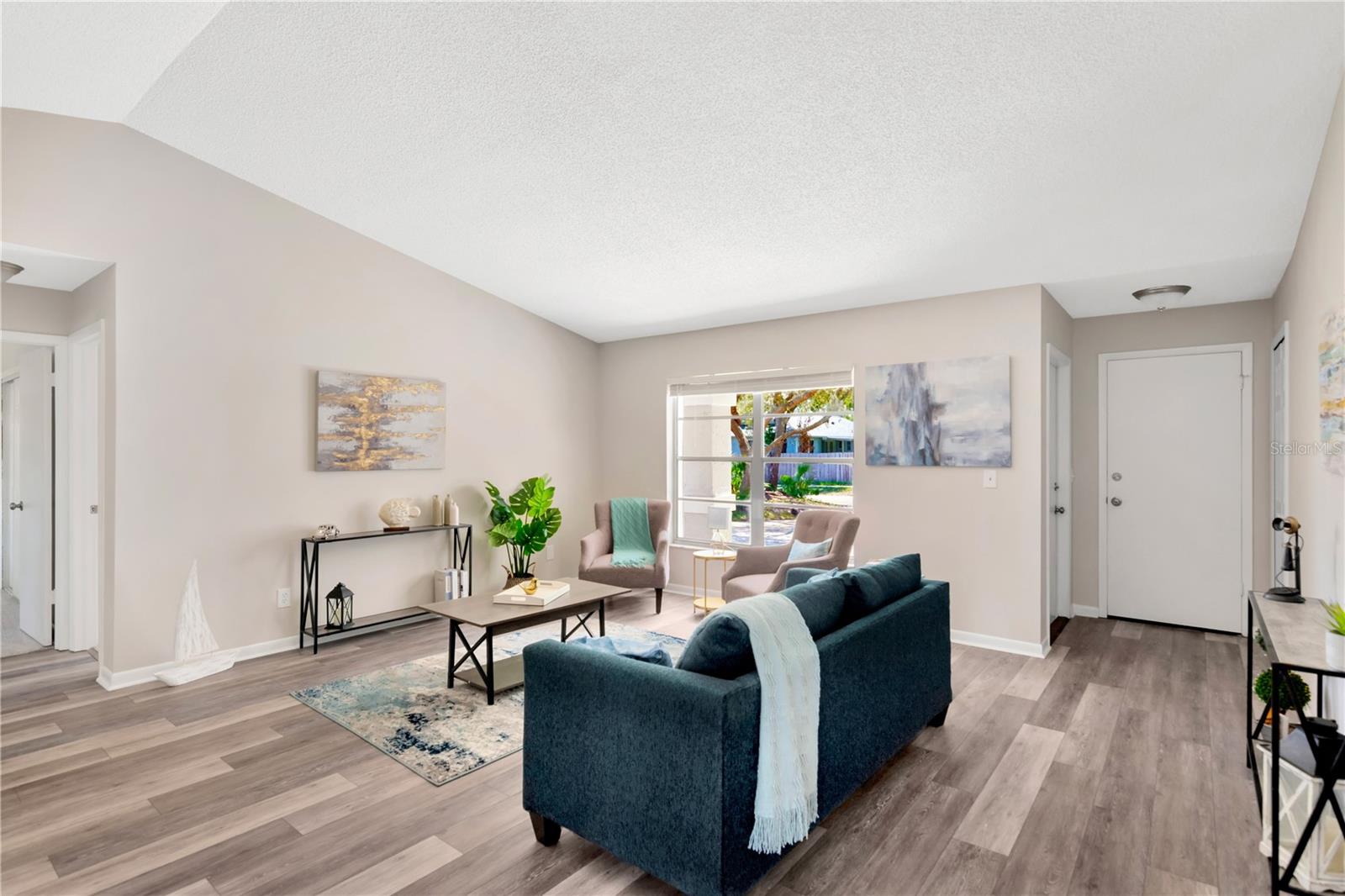 311 FOXWOOD DR